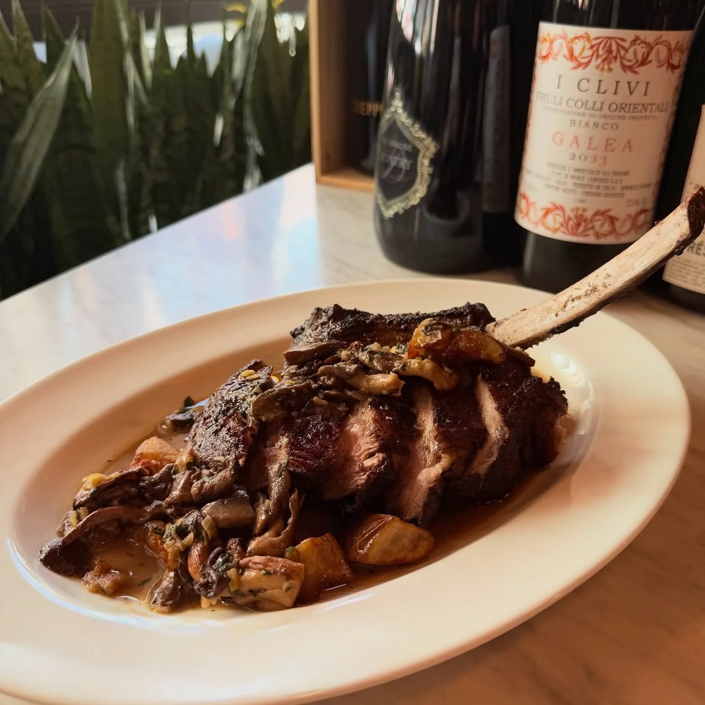 This week&rsquo;s special: grilled veal chop with marsala sauce, mushrooms, and roasted potatoes.

Understated. Elegant. Italian. Join us at Spiga 💋