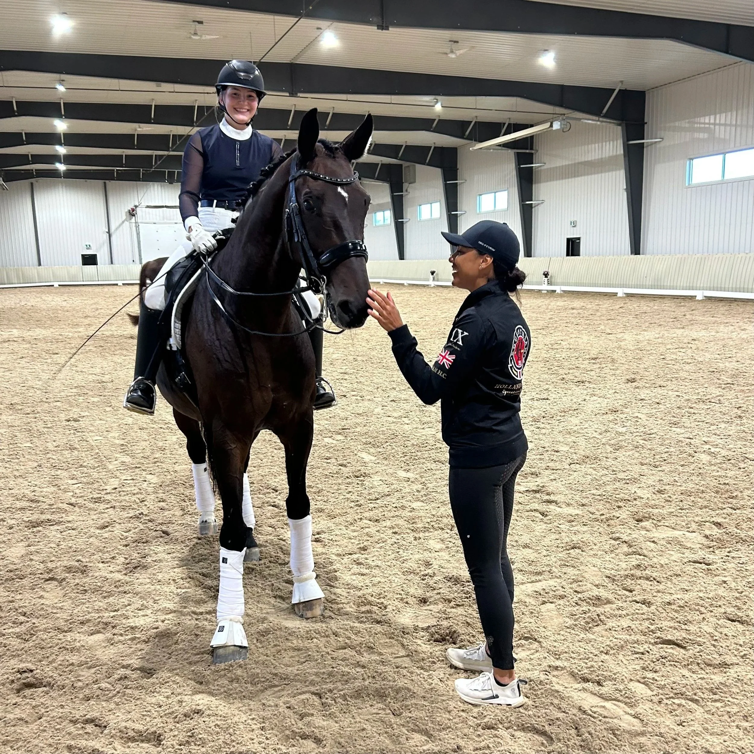 Annika & Anna Buffini @Solace Stables, 2023
📸Elsebeth Hansen-Kriening  