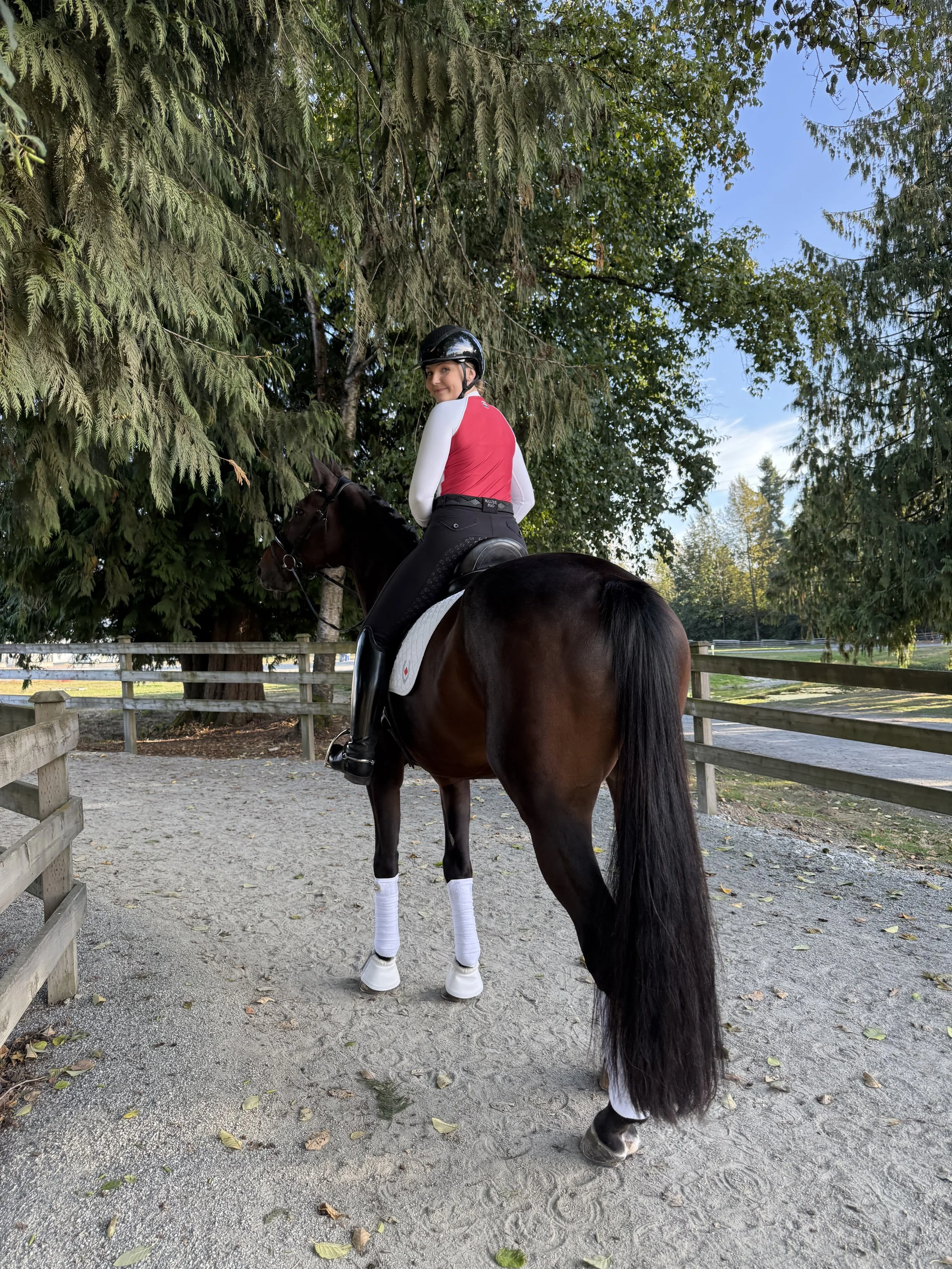 Annika & Fetti @Thunderbird Show Park (BC), 2025
📸Elsebeth Hansen-Kriening
