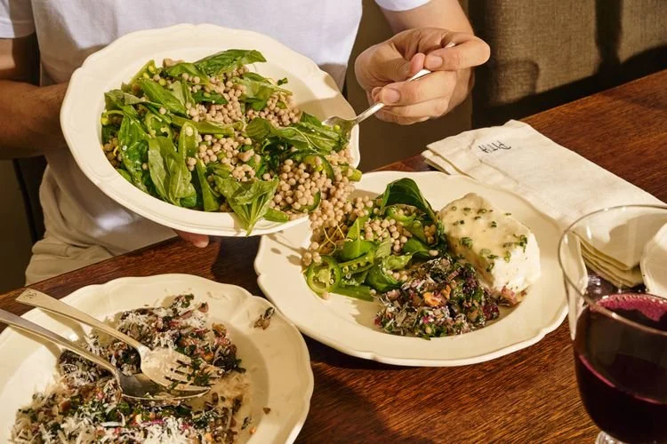 The Dreamiest Dinner Party Menu That Won't Overheat Your Home