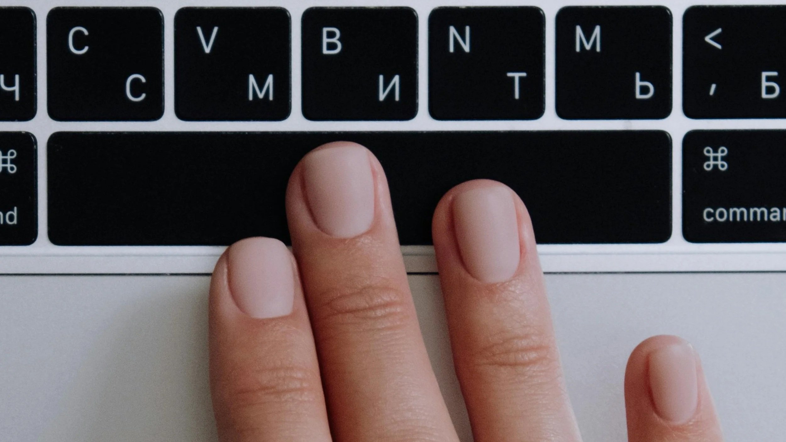 7 AI-Proof Skills Every Professional Needs Now