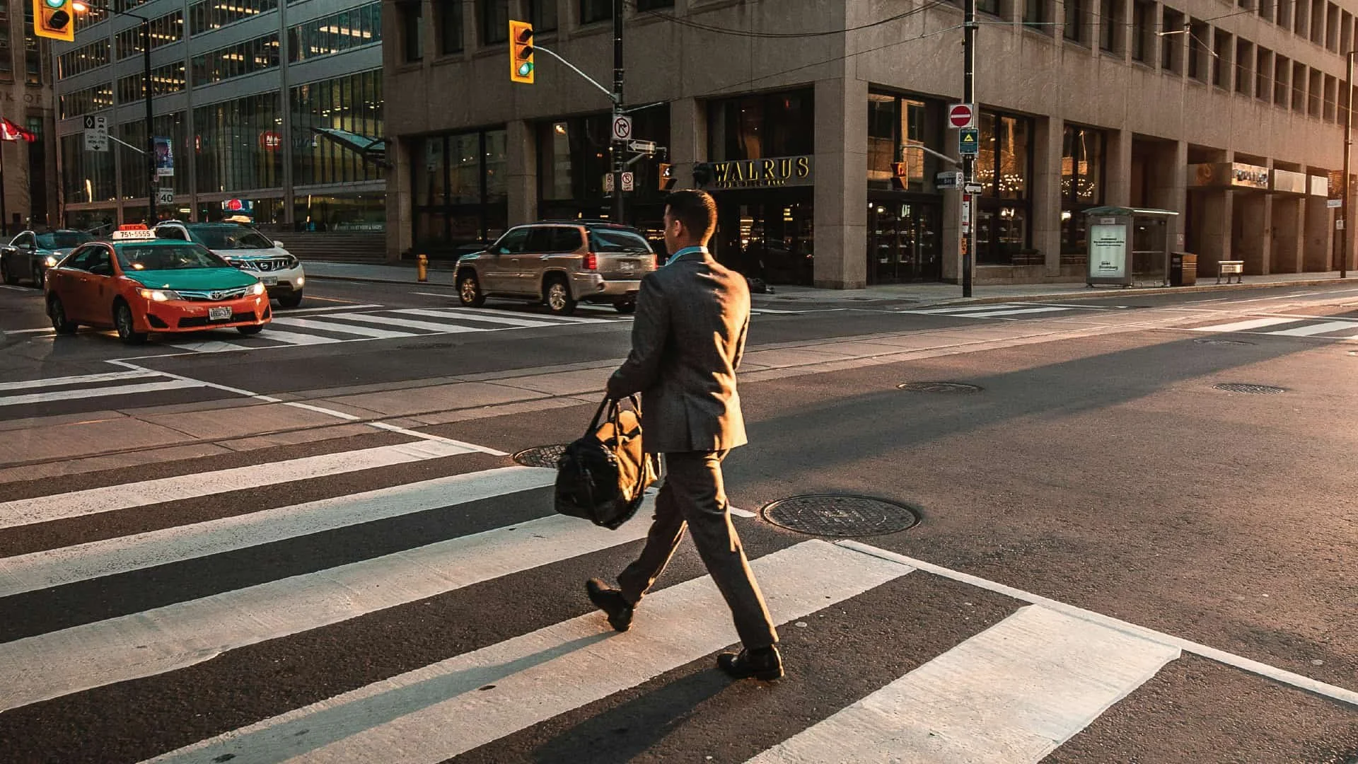 Professional graphic representing legal lateral hiring, highlighting the balance between external recruitment and internal associate retention.