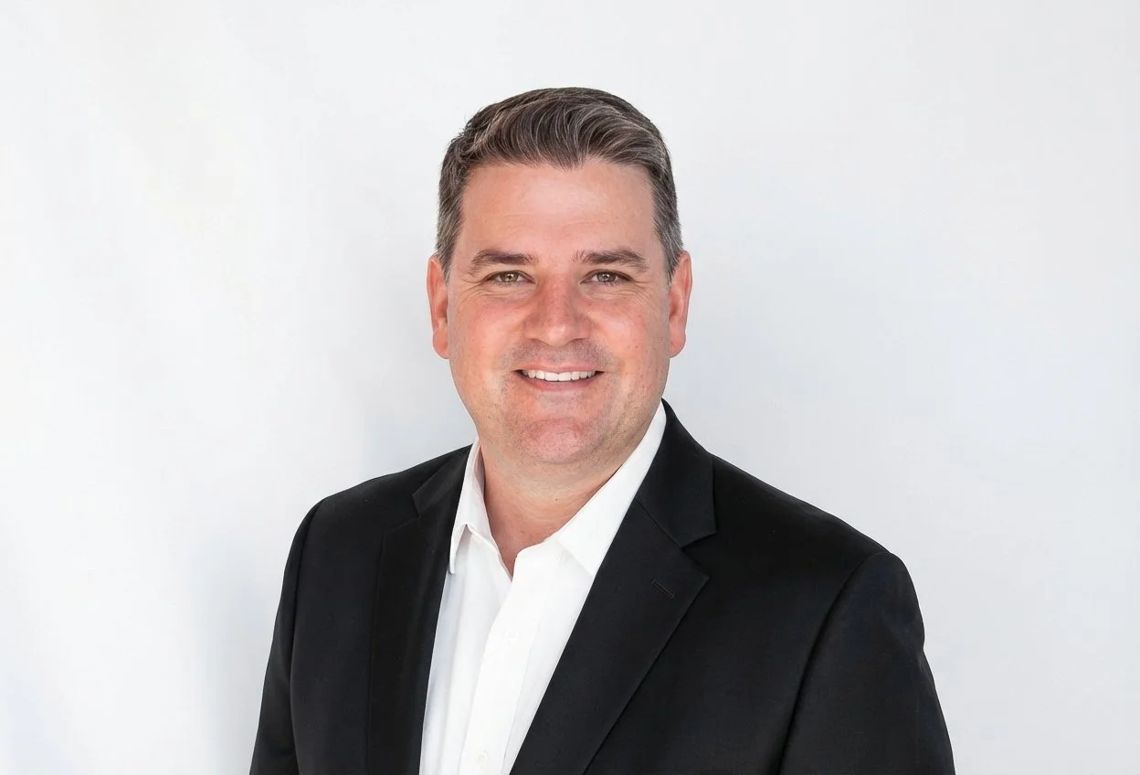 Travis Busbee Headshot