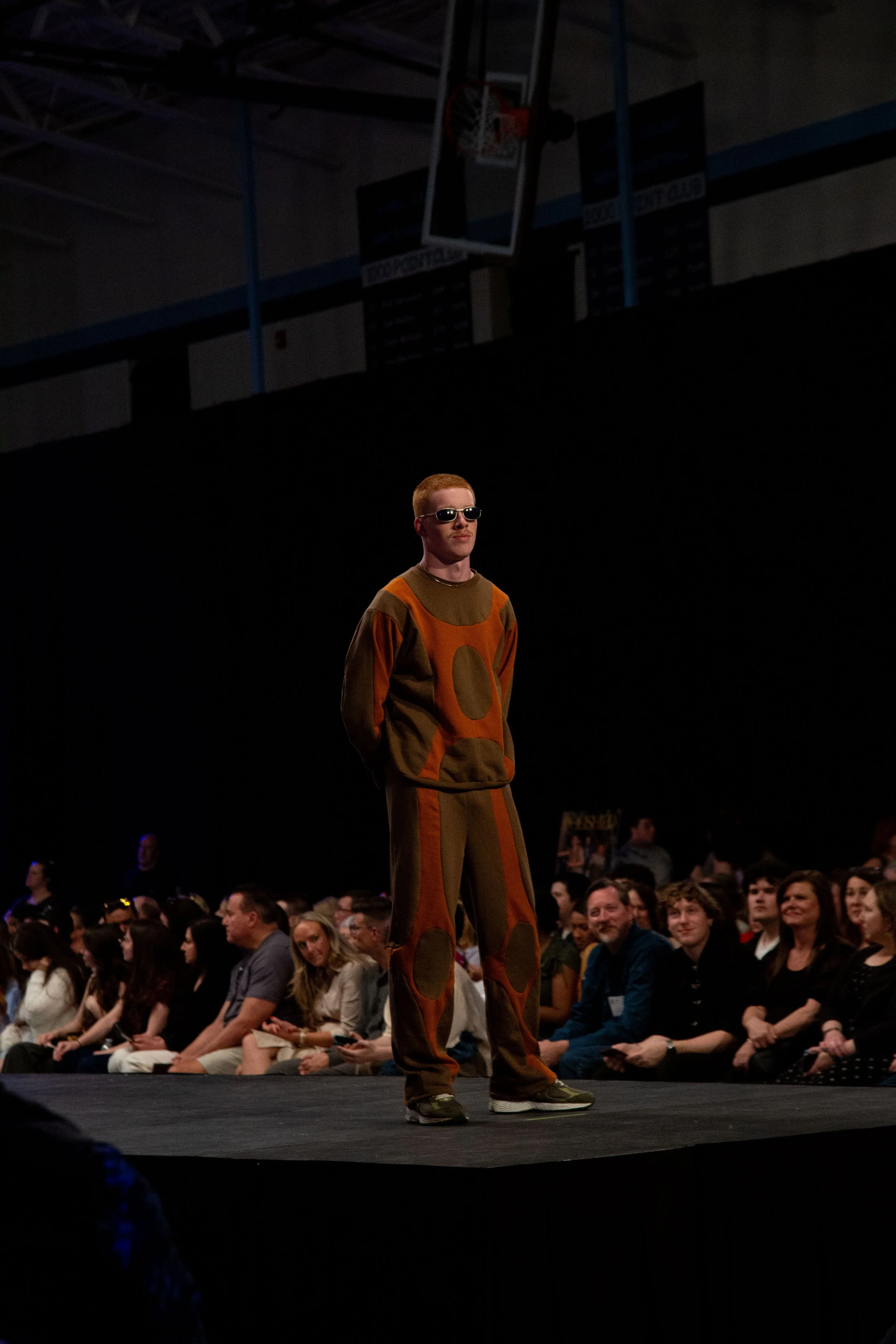 Model : Ben Munukka