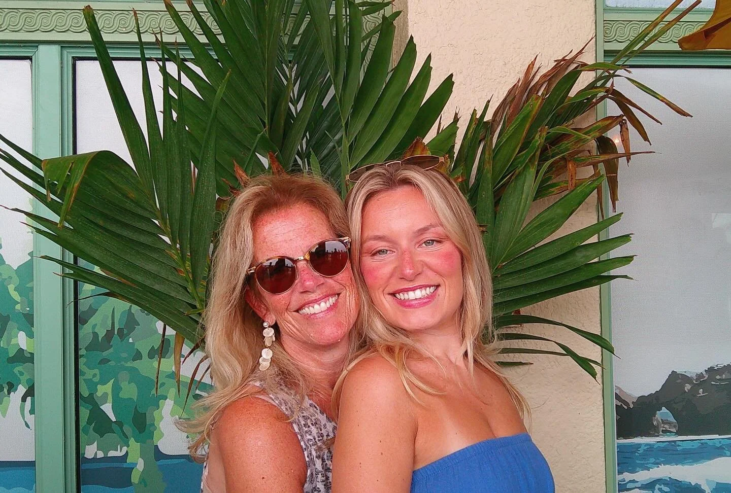 The most special lady in the world happens to be my Mom and it also happens to be her BIRTHDAY!! Me, Mac and Jerb love you endlessly 🩷🎂🫂