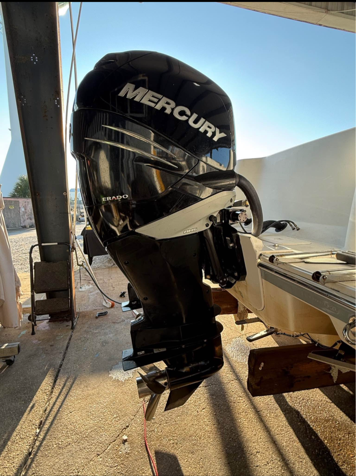 USED* TWIN MERCURY VERADO ENGINES