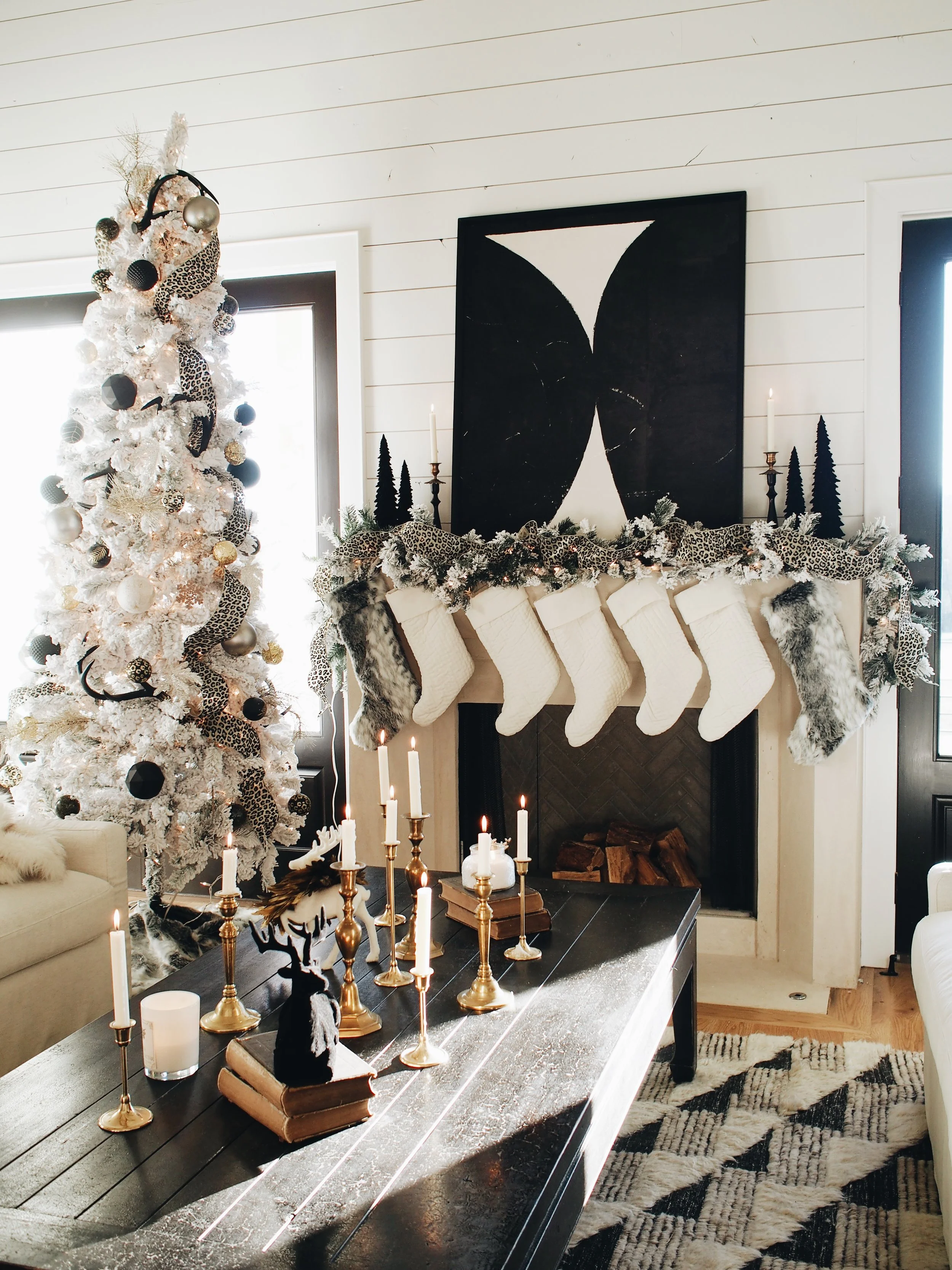 DECK THE HALLS: Christmas Decor