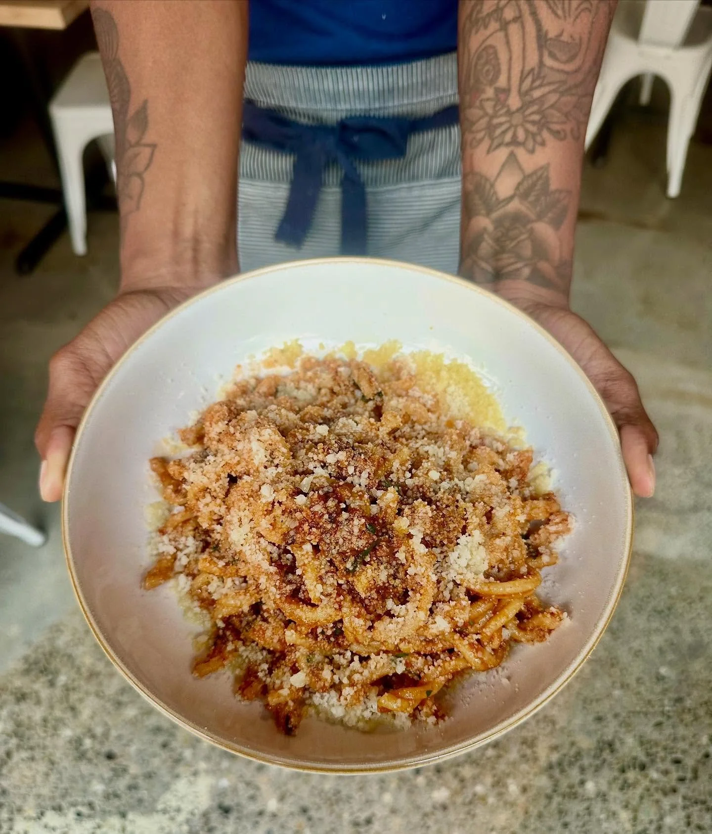 Our classic you know and love 🥰 
Gemelli - Cornelly bolognese, mint, parm.

On the menu in Queen Anne&hellip;.. but you know her older sis is up there on Summit Ave 👯&zwj;♀️ #rigatoni 

#gemelli #bolognese #classicpasta #seattlepasta