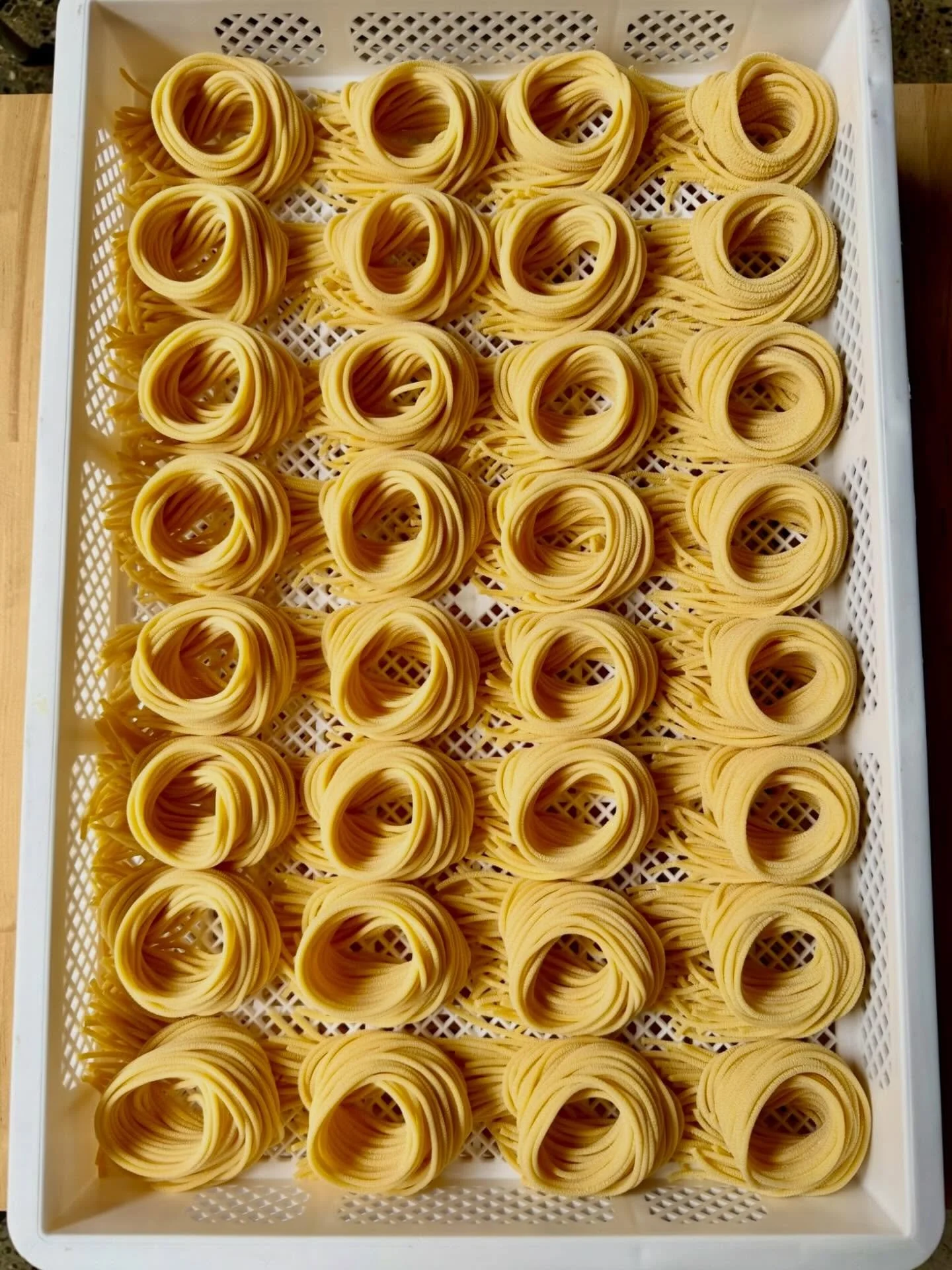 OUT with the winter blues IN with the spring noods 😬

Spaget for the win, as per usual.. and to get your attention for Sunday BRUNCH on Capitol Hill &amp; QUICK STOP in Queen Anne, both locations 9a-12p dine-in or take-out. 

#queenanneseattle #capi