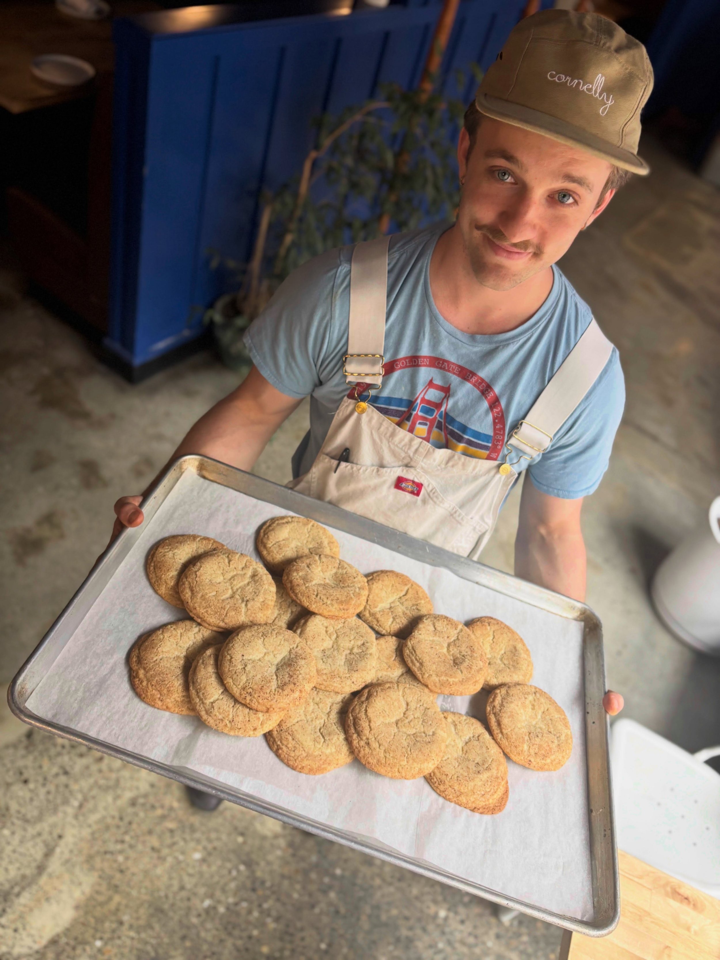Feeling extremely jazzed about falltime ok 🤗 snickerdoodle cookies, pumpkin spice ice cream, apple cider donuts, pumpkin ravioli, squash pizza YES sweet treat szn activated ✔️ 

Come see us and celebrate 🍁🍁🍁
#seattlerestaurants #beefcake