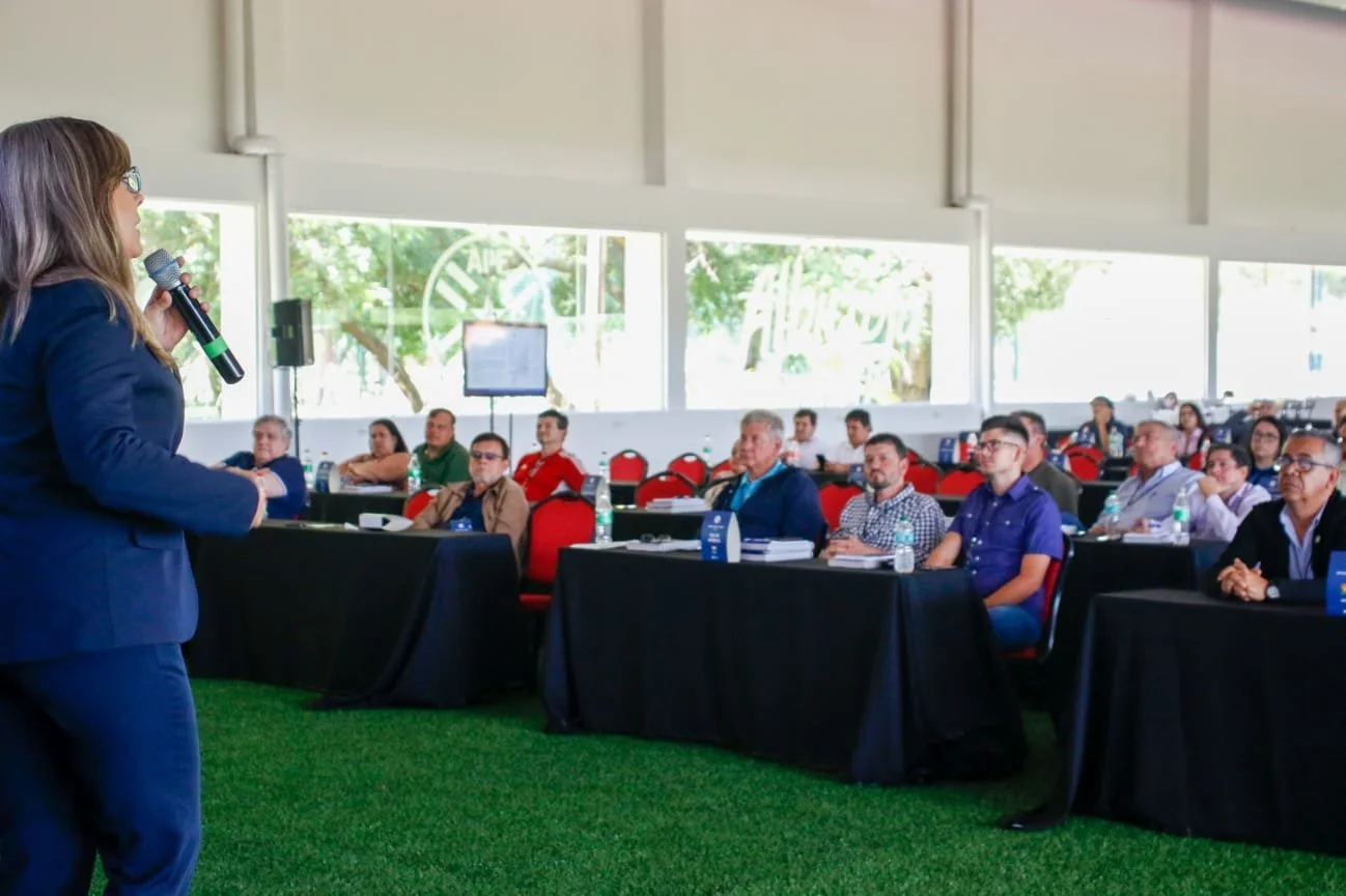 CHARLA SOBRE EL PODER DE LAS REDES SOCIALES EN EL FÚTBOL