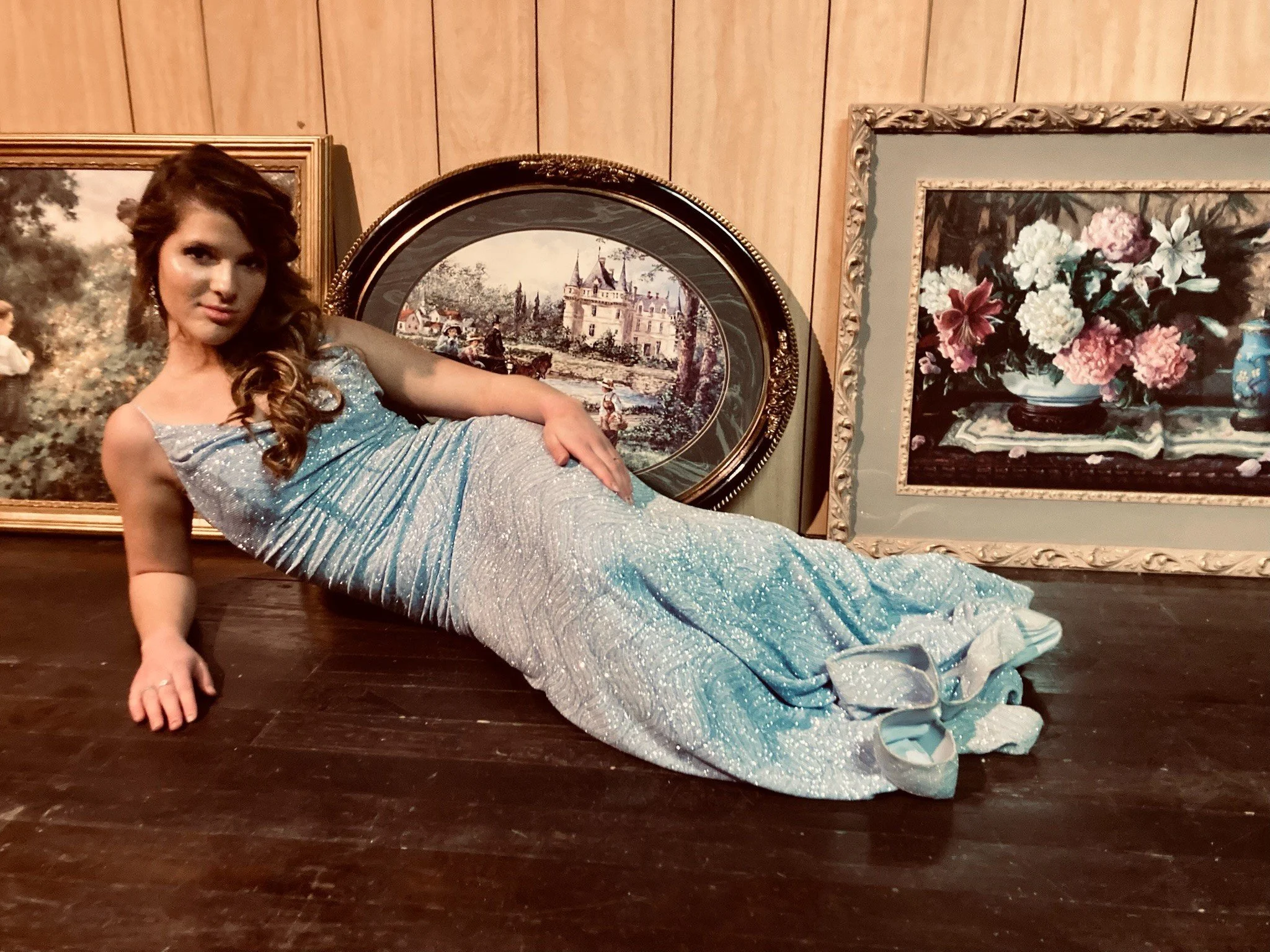 Liv with portrate.jpg