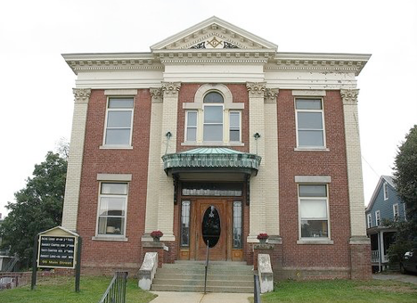 Pacific Lodge Building, 99 Main St