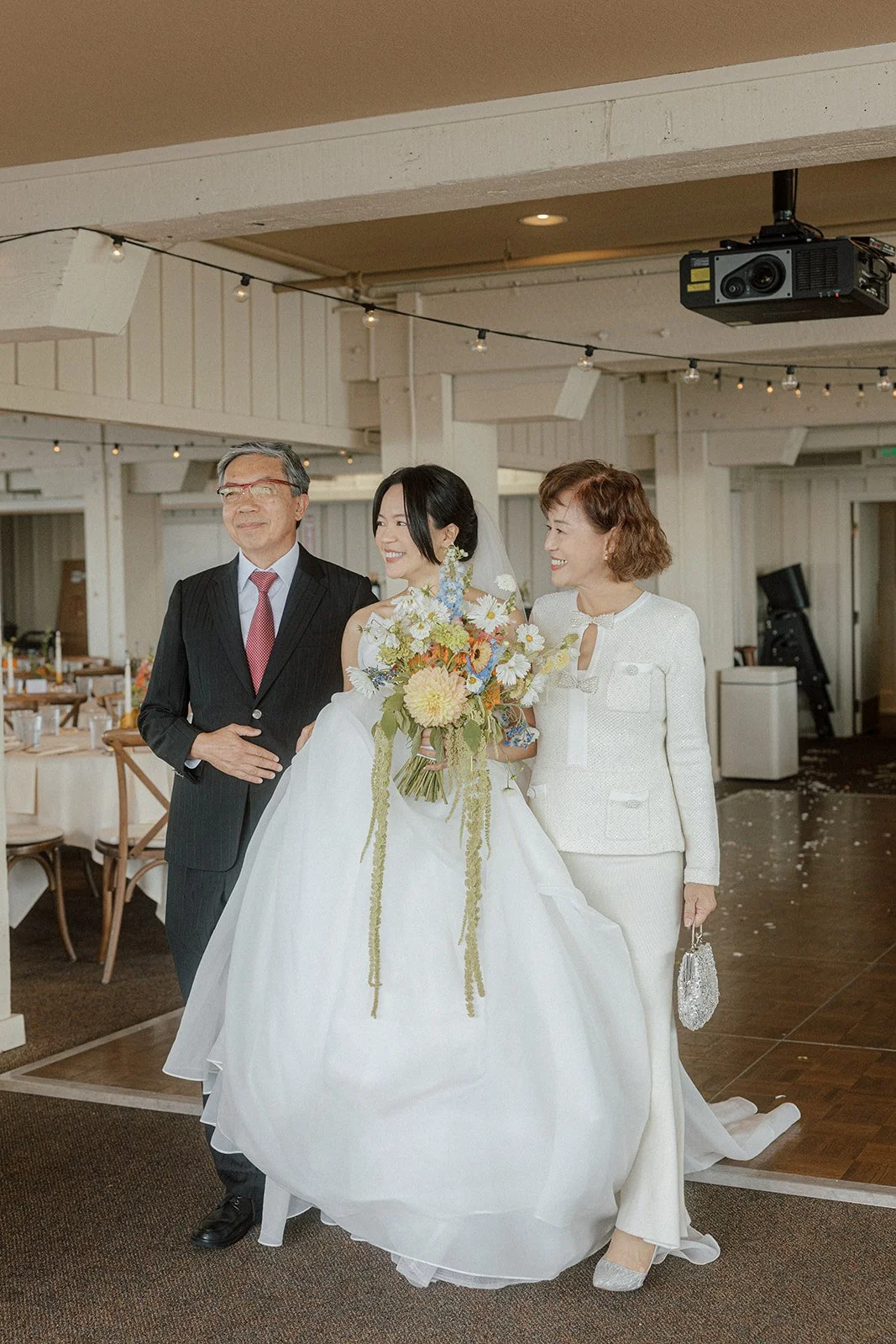 Victoria-Kelvin-Wedding-at-Saltys-Alki-Beach-29.jpg