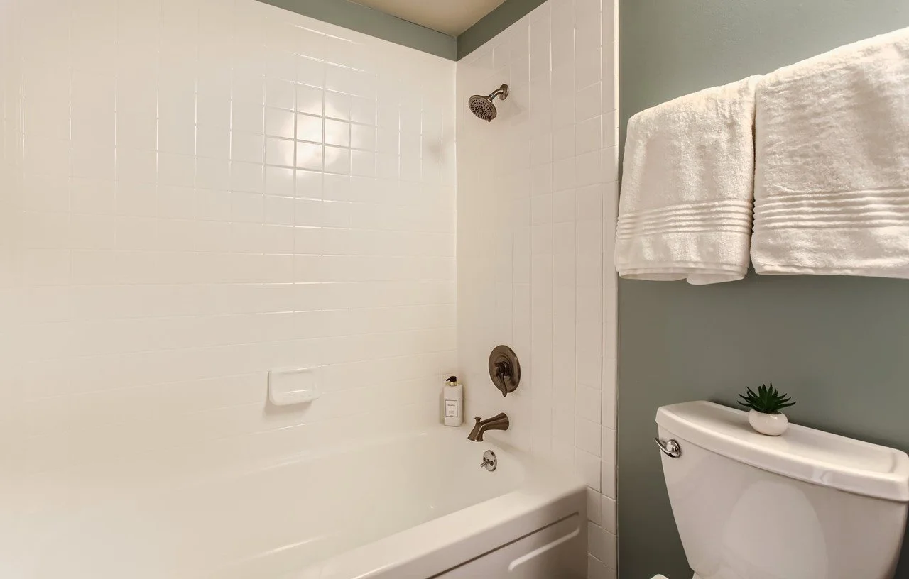 Park Place Condo_Design With Refinement_10.jpg