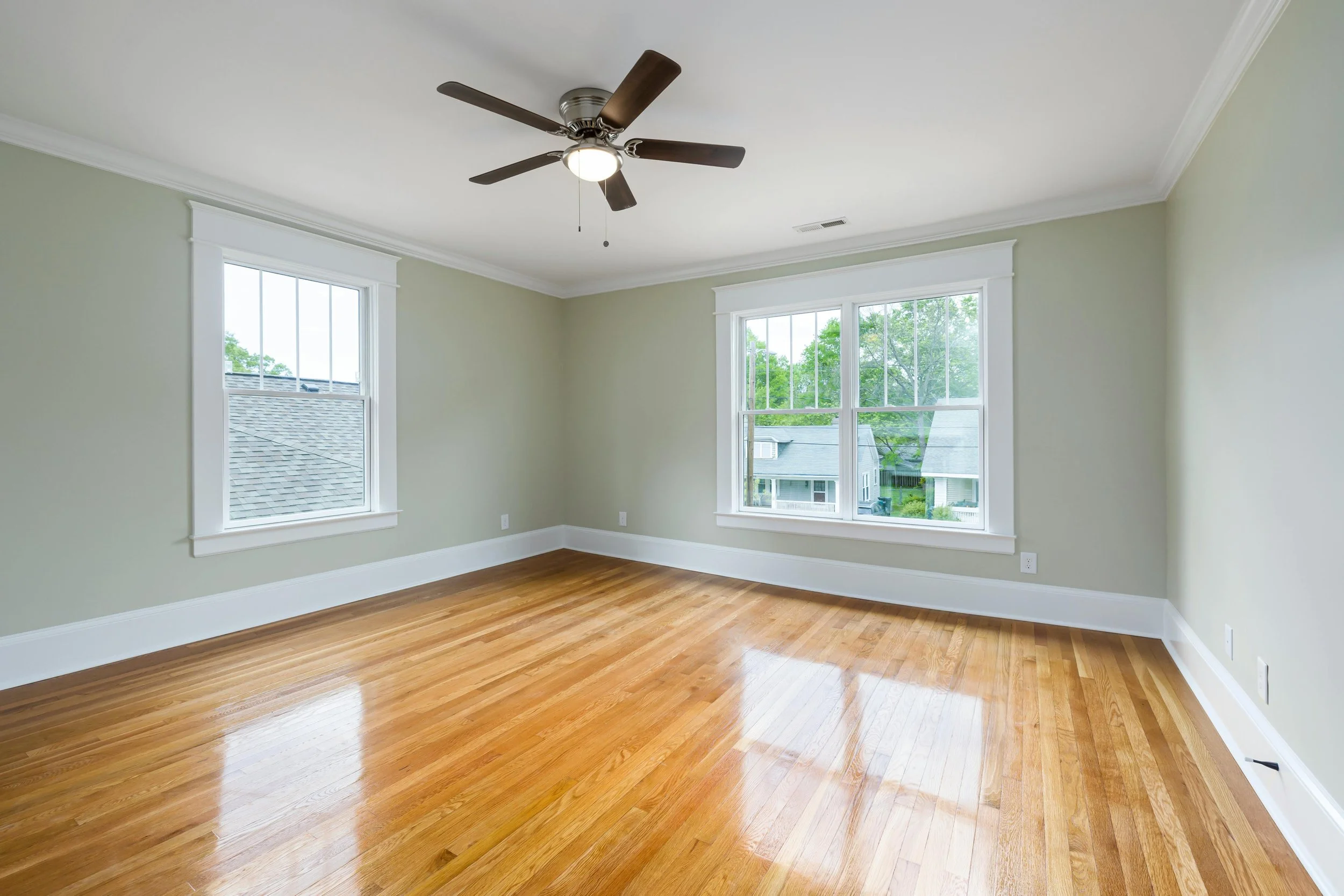 Hardwood Floor.jpg
