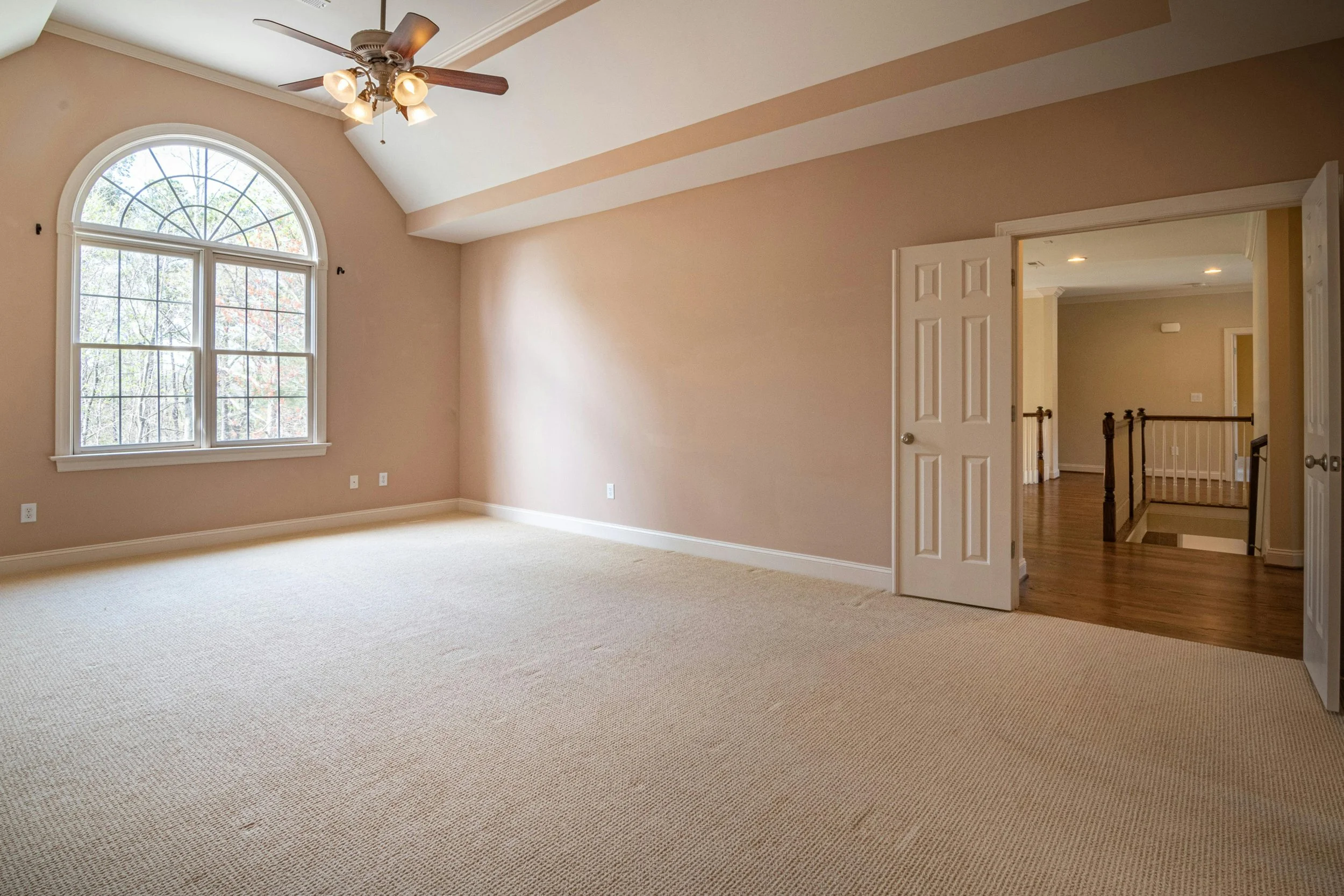 Light Carpet Floor.jpg