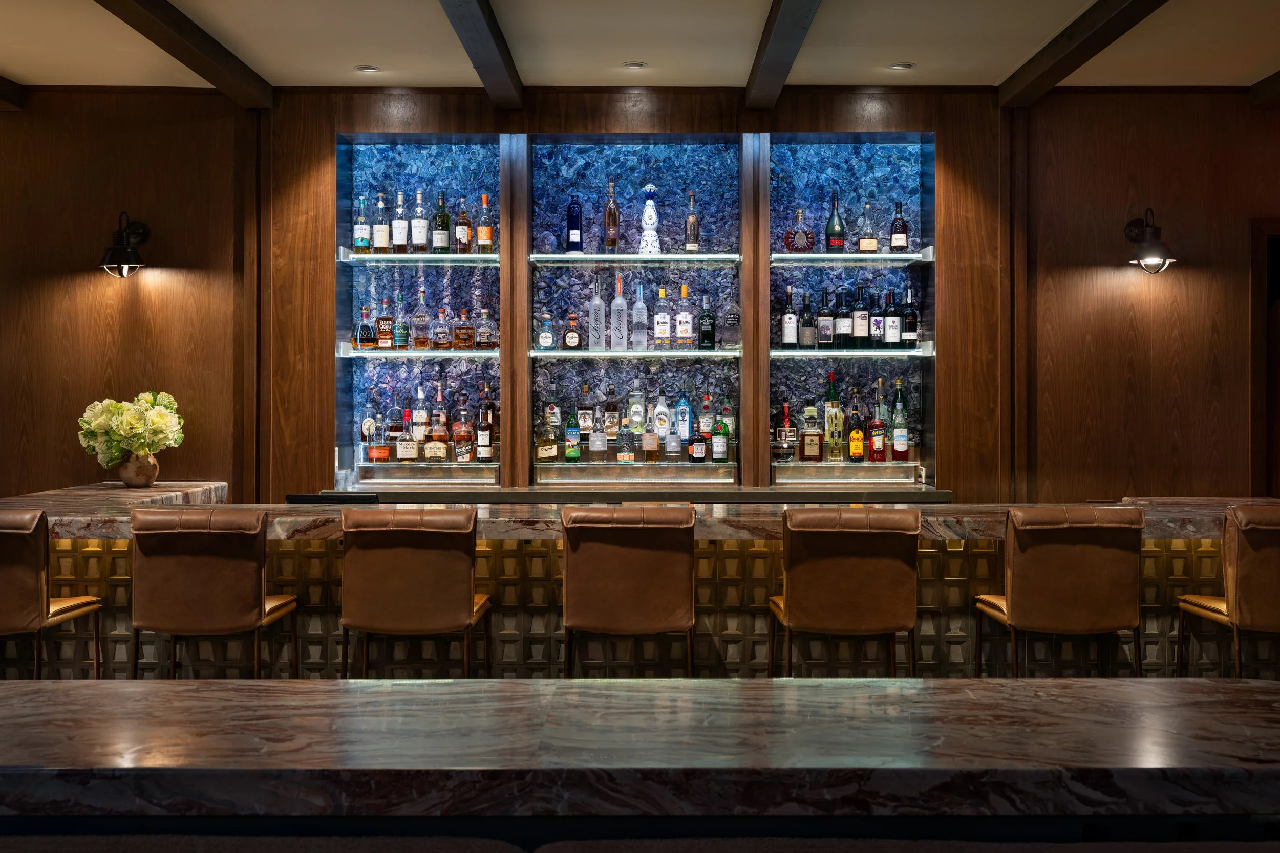 FLGSX_Night_Bar_Straight_On_View.jpg