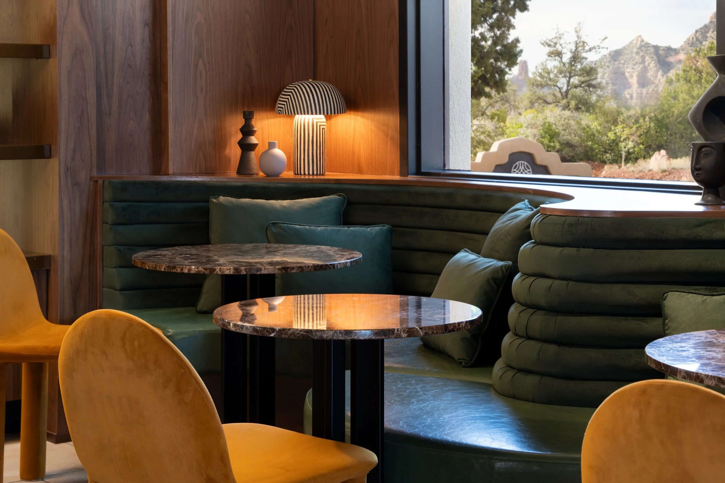 FLGSX_Lobby_Lounge_Seating_Detail.jpg