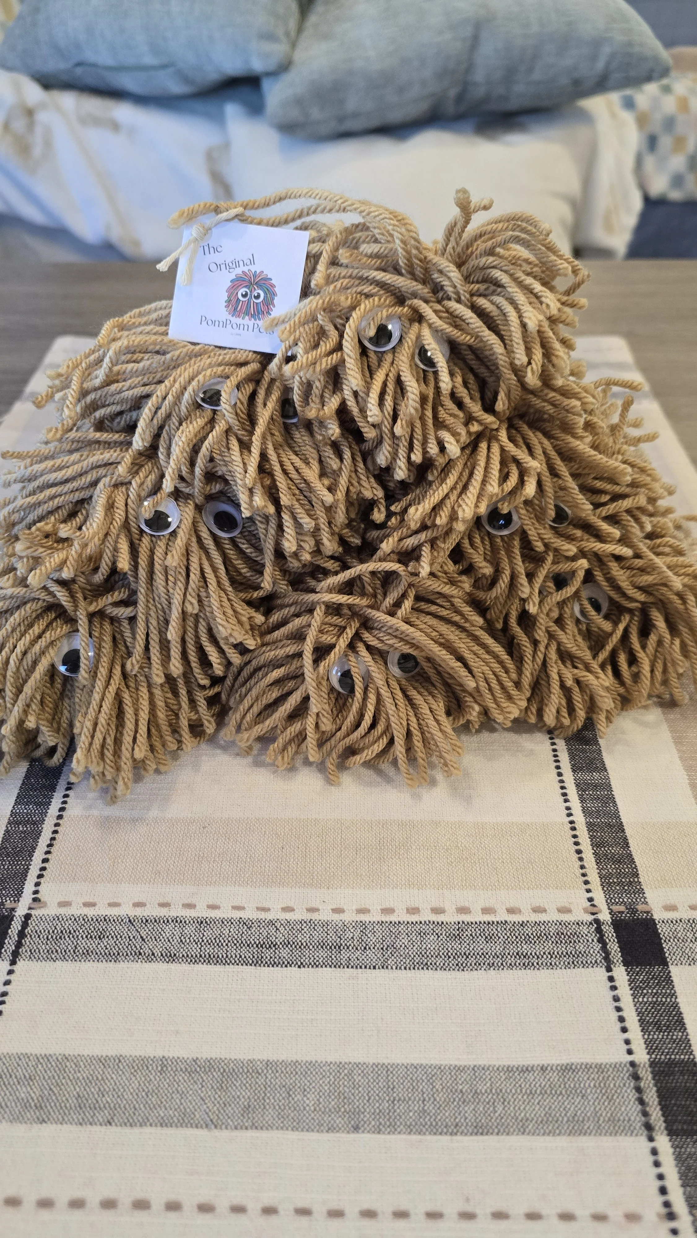 The Original PomPom Pets – Sandcastle