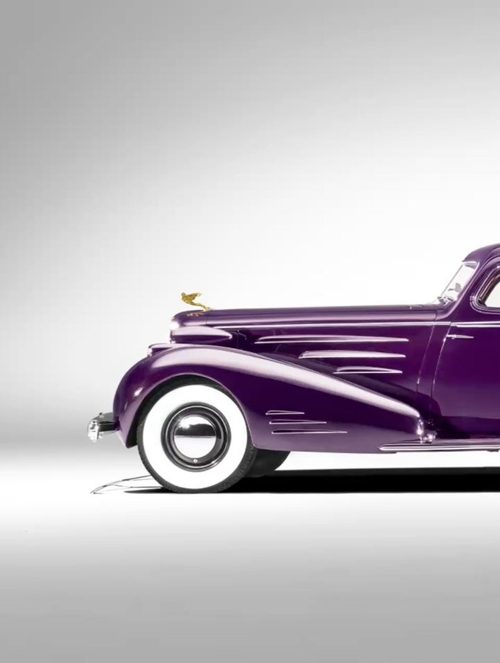 When you&rsquo;re going to shoot colossal Cadillacs, it only makes sense to bring in  supersized talent 📸 @jeremycliff to show off these lengthy creations in all of their extended glory.

In order of appearance:
&bull; 1934 V-16 Fleetwood Aerodynami