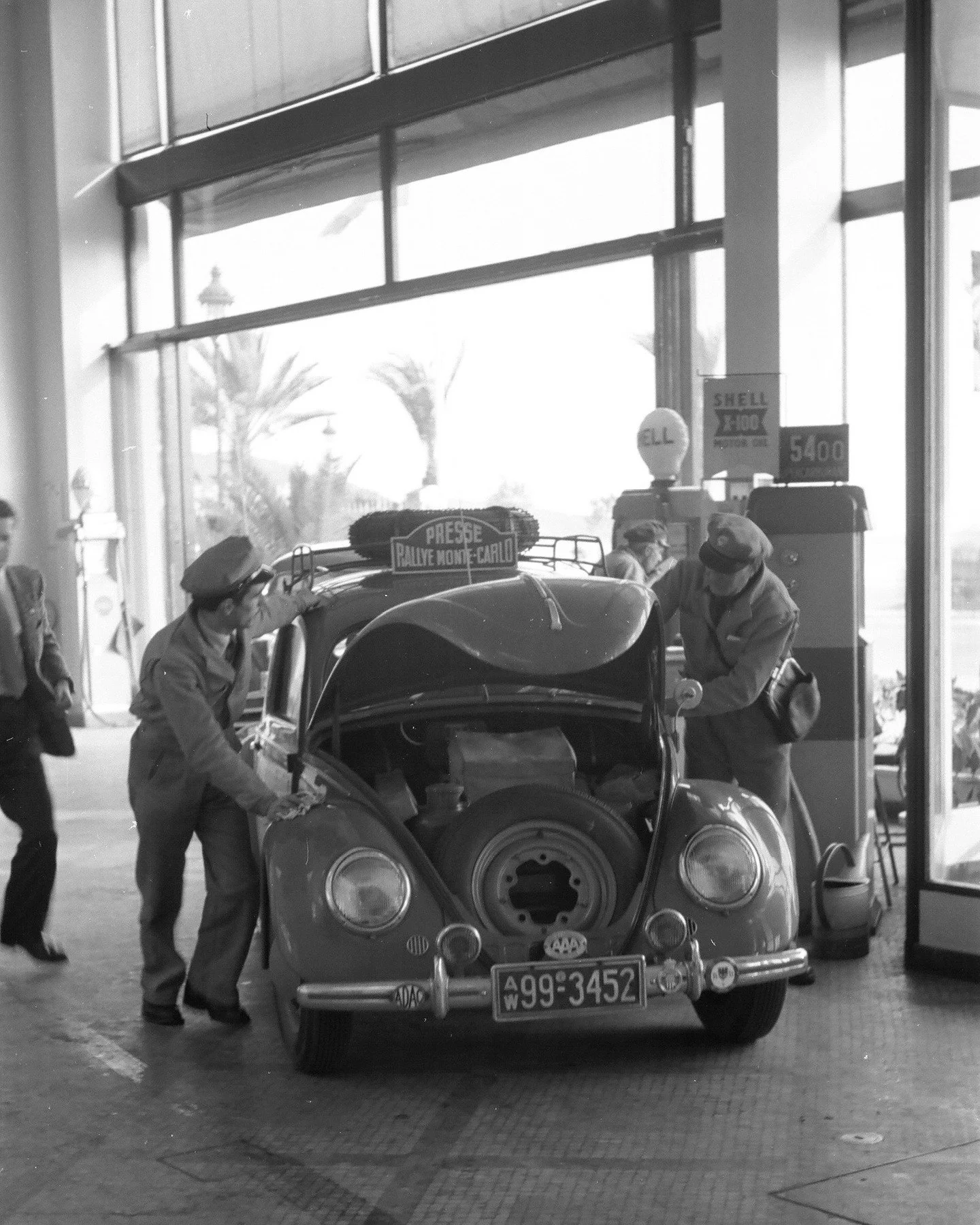 It's Way Back Wednesday!

We're dipping into the extensive R&amp;T image archive and sharing some of the treasures we've uncovered.

Today's feature:
Monte Carlo Automobile Rally
📸: Kurt W&ouml;rner
📍: Monaco
🗓️: 1951

Swipe to see one heckuva pre