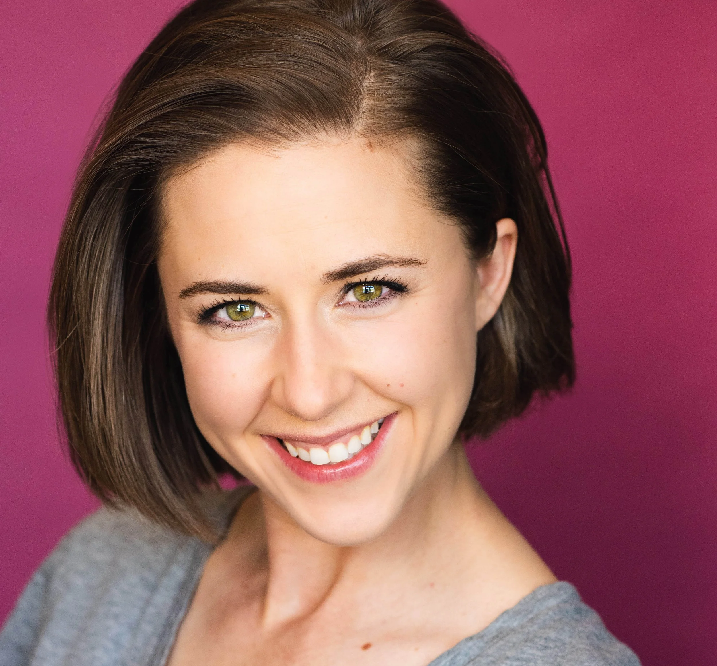 Arielle Groves Headshot.jpg