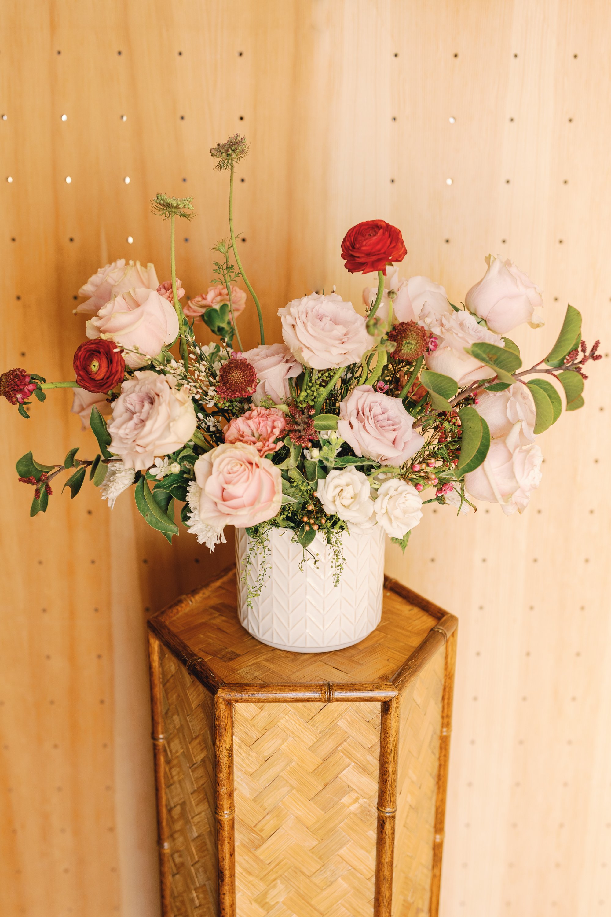 The Grand Gesture — Large Arrangement