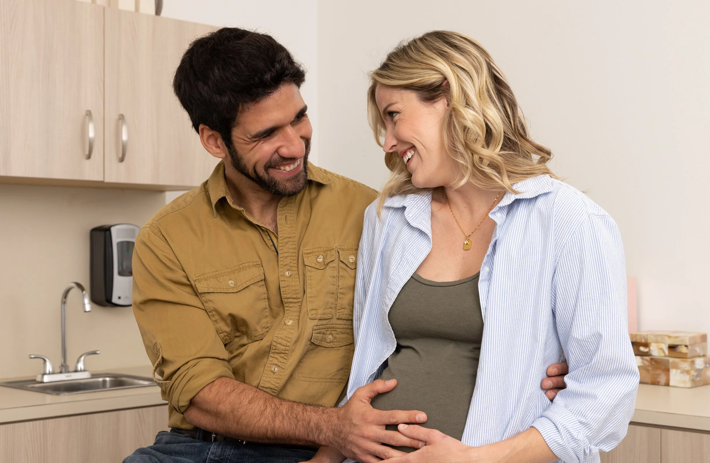 04_FERTILITY-CBR-CCB_PROCEDURE-ROOM_PREGNANT-PATIENT_00382 1.jpg