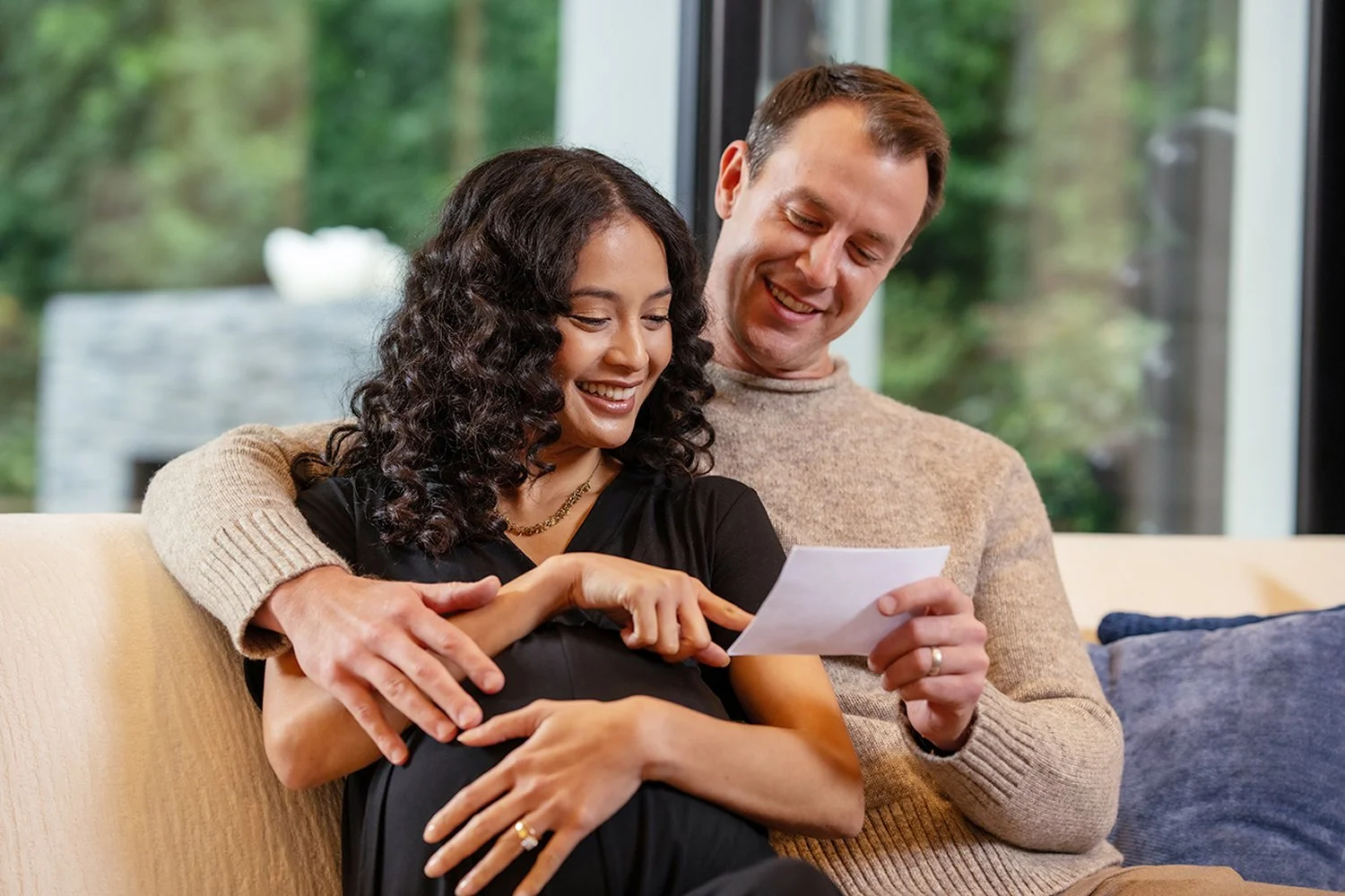 CCB_PREGNANT-COUPLE-SONOGRAM_09051 1.jpg