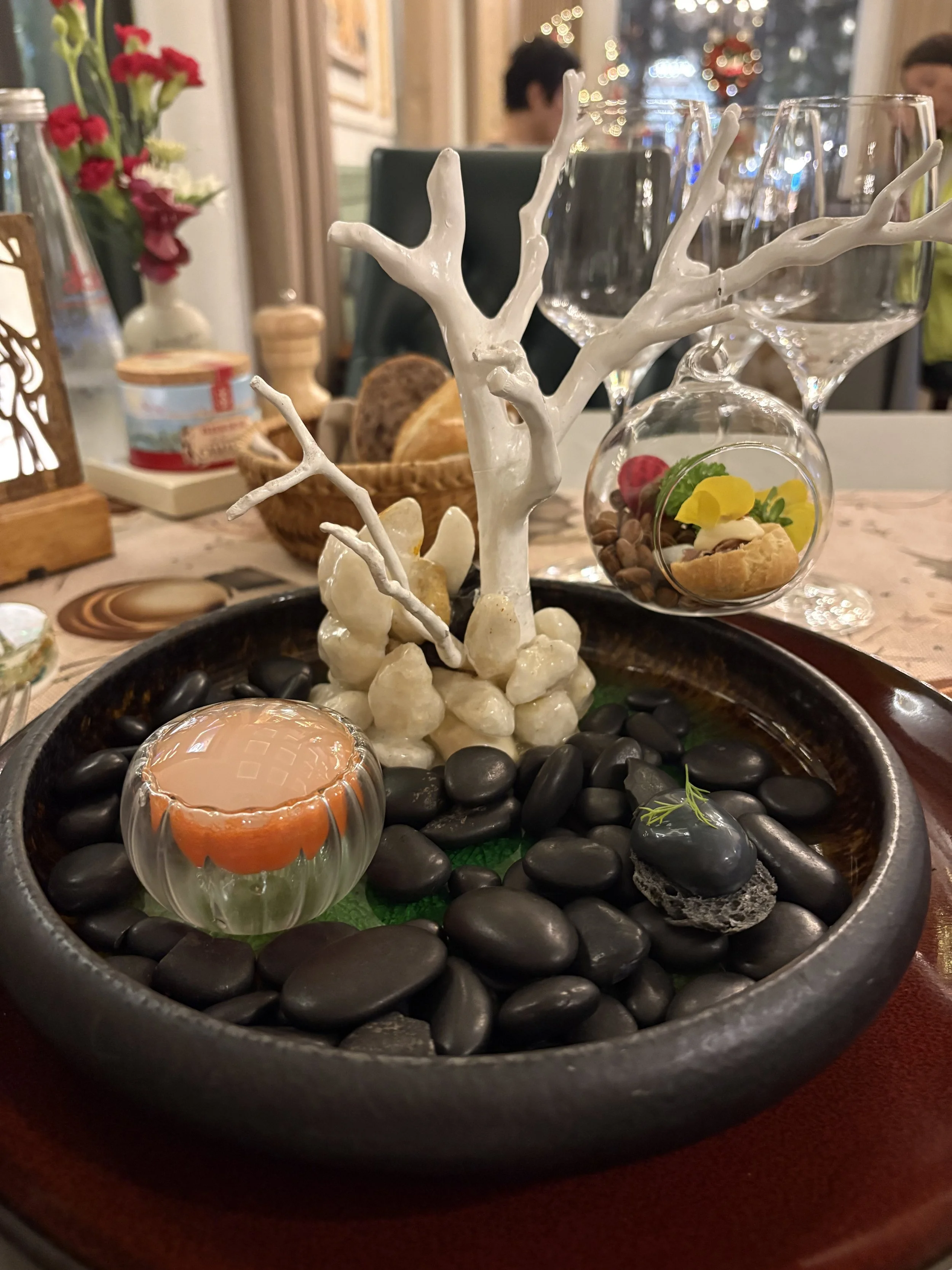 The Temptation's trio of  Misen en Bouche