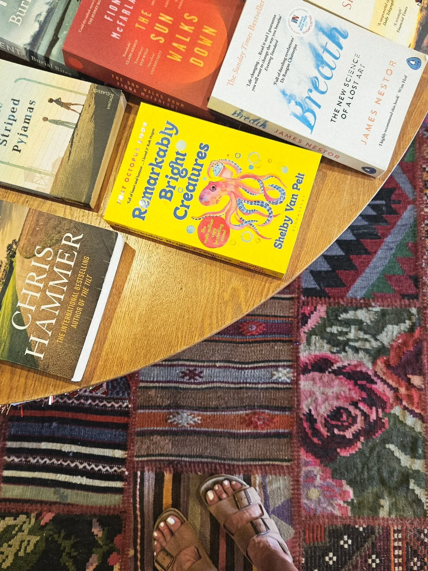 So good to see a SECOND-HAND BOOK STORE  back in Byron Bay, thank you @wildbillybooks 📚 a welcome addition. Spark Joy,  Shop for Xmas or Donate books for a credit, great for book clubs + avid readers.
11 Fletcher St, Byron Bay, just near @nobonesres