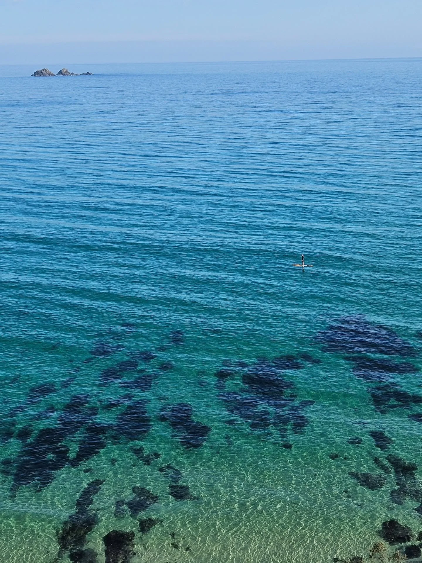 24 Lessons 🎧  Join us in 2026 as we dive into local issues in the 2481 postcode. 
We're growing a group of Byron-centric folk, residents, small biz, and creatives ~  diving into issues, sharing news + views about what's going on in your neighbourhoo