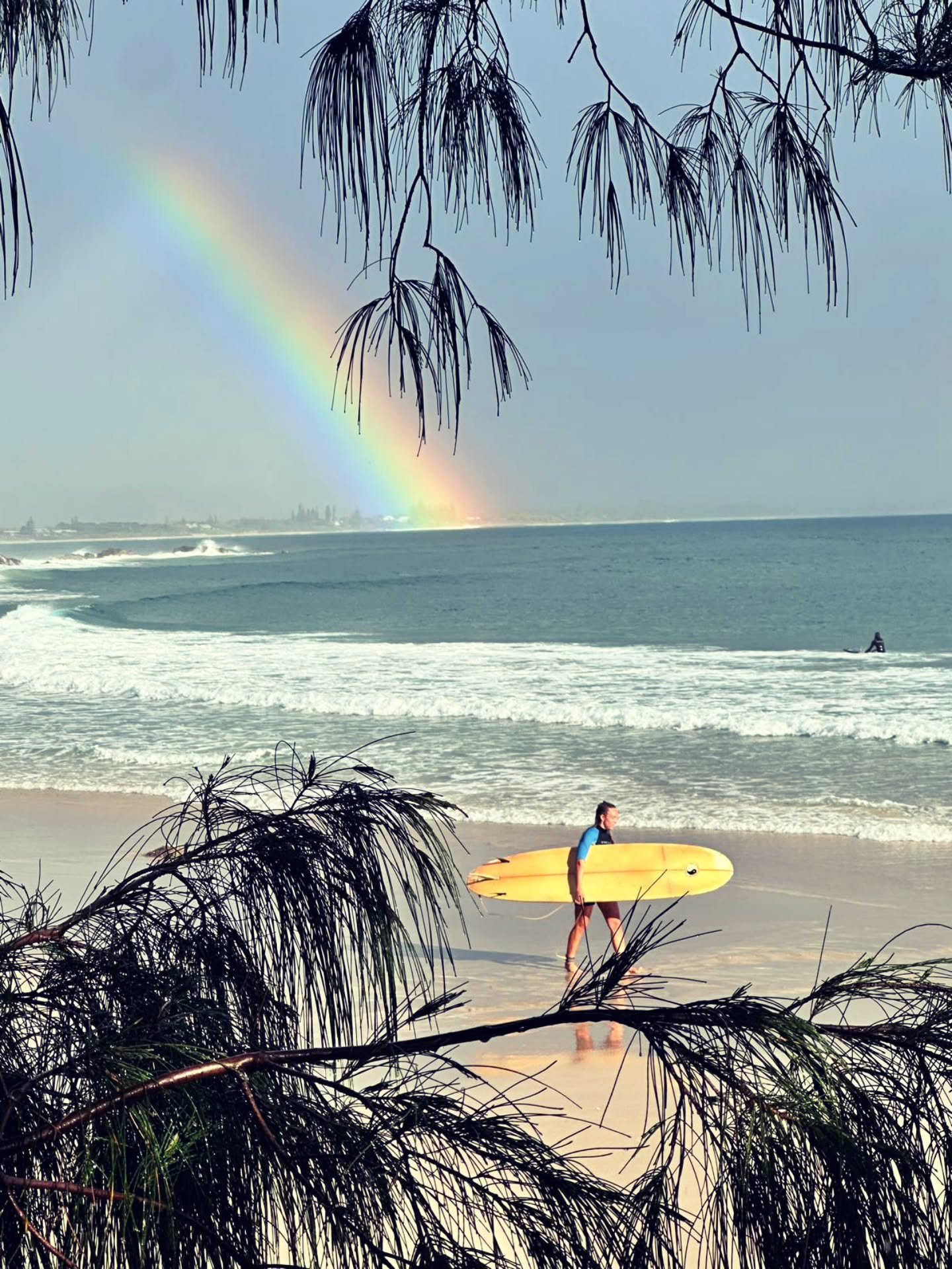 Rainbows + unicorns still bring the joy &amp; make this place go round &amp; round. .. Wategos 8am Tuesday 🌈
#magicmornings 
#byronbay
#cavvanbah 
#respectandprotect
#natureisthebomb