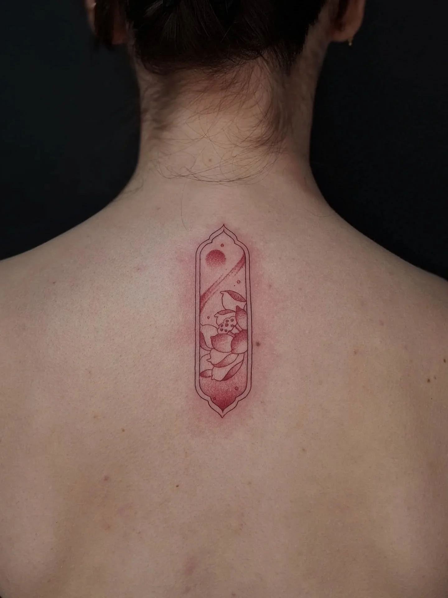 🪷 Red Lotus | 

&bull; from my Halloween flash, thank you so much for choosing this, I am so happy with the outcome &hearts;️

#redlotus #lotustattoo #japanesetattoo #orientaltattoo #chinesetattoo #finelinetattoo #redtattoo #tattooleuven #leuventatt