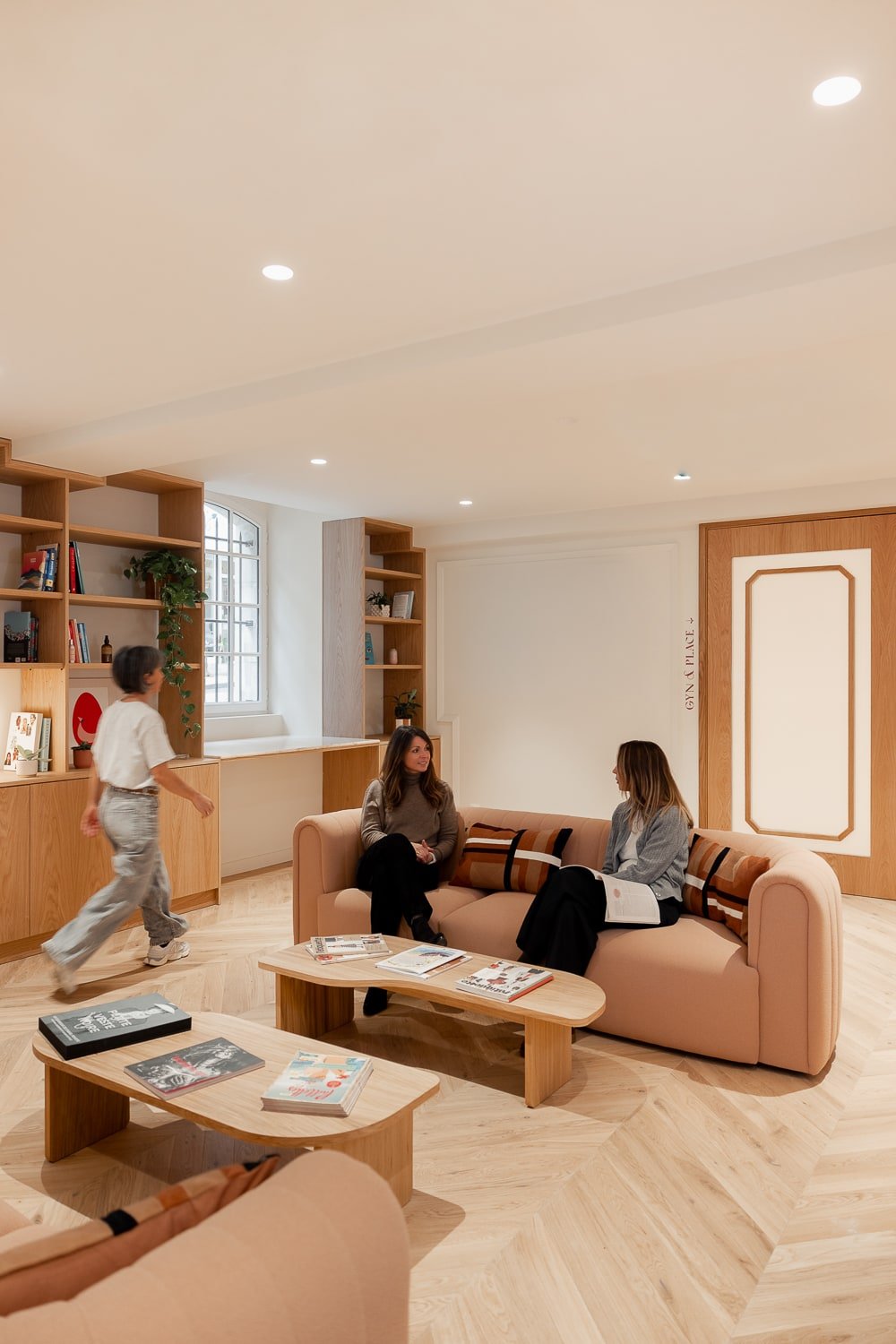 Gyn & Sens, des espaces lumineux et chaleureux dédiés à la santé de la femme à Biarritz. 