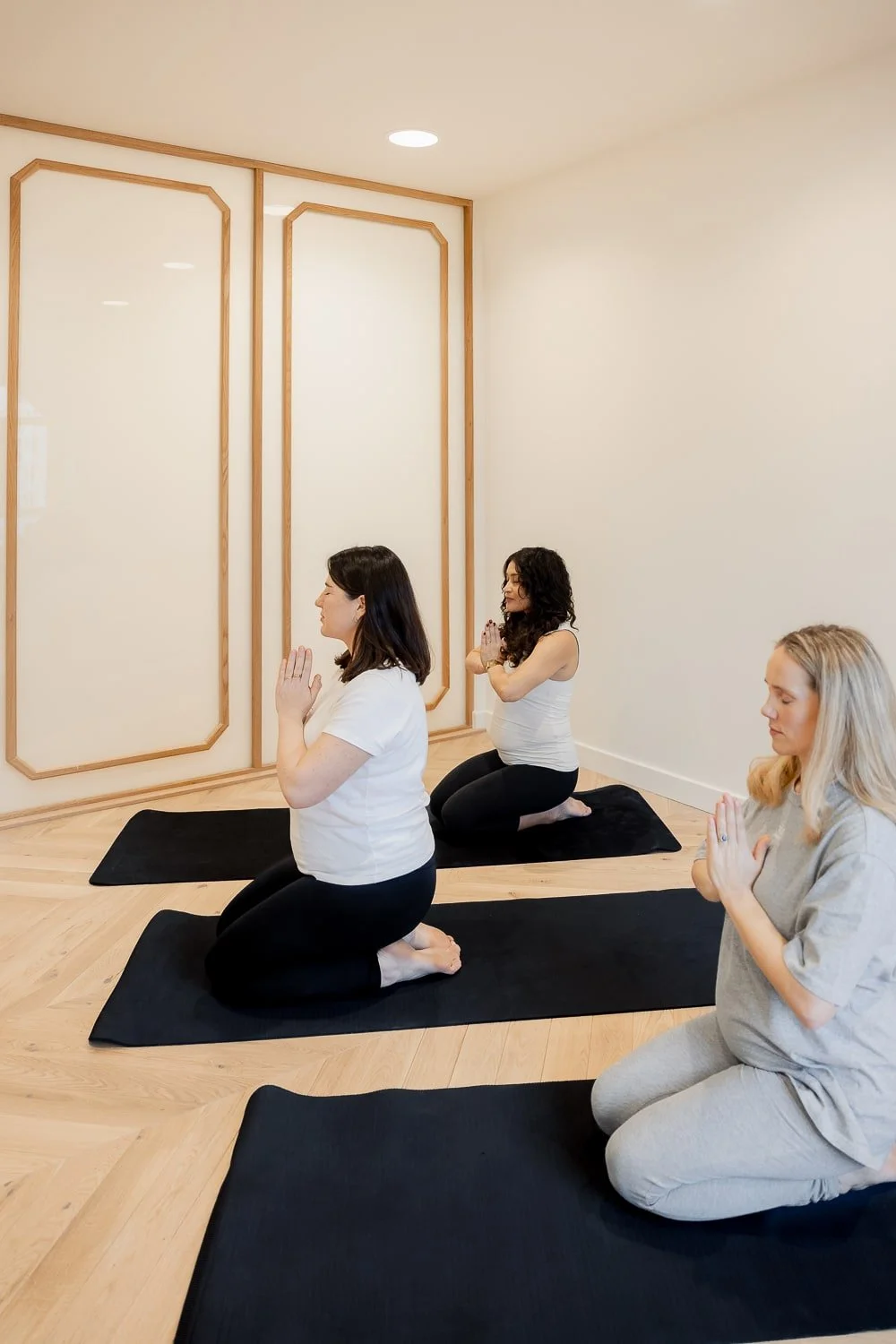 La Gyn & Place, un espace dédié aux ateliers proposés par Gyn & Sens à Biarritz. Yoga, renforcement musculaire, hypnose, naturopathie, sophrologie...
