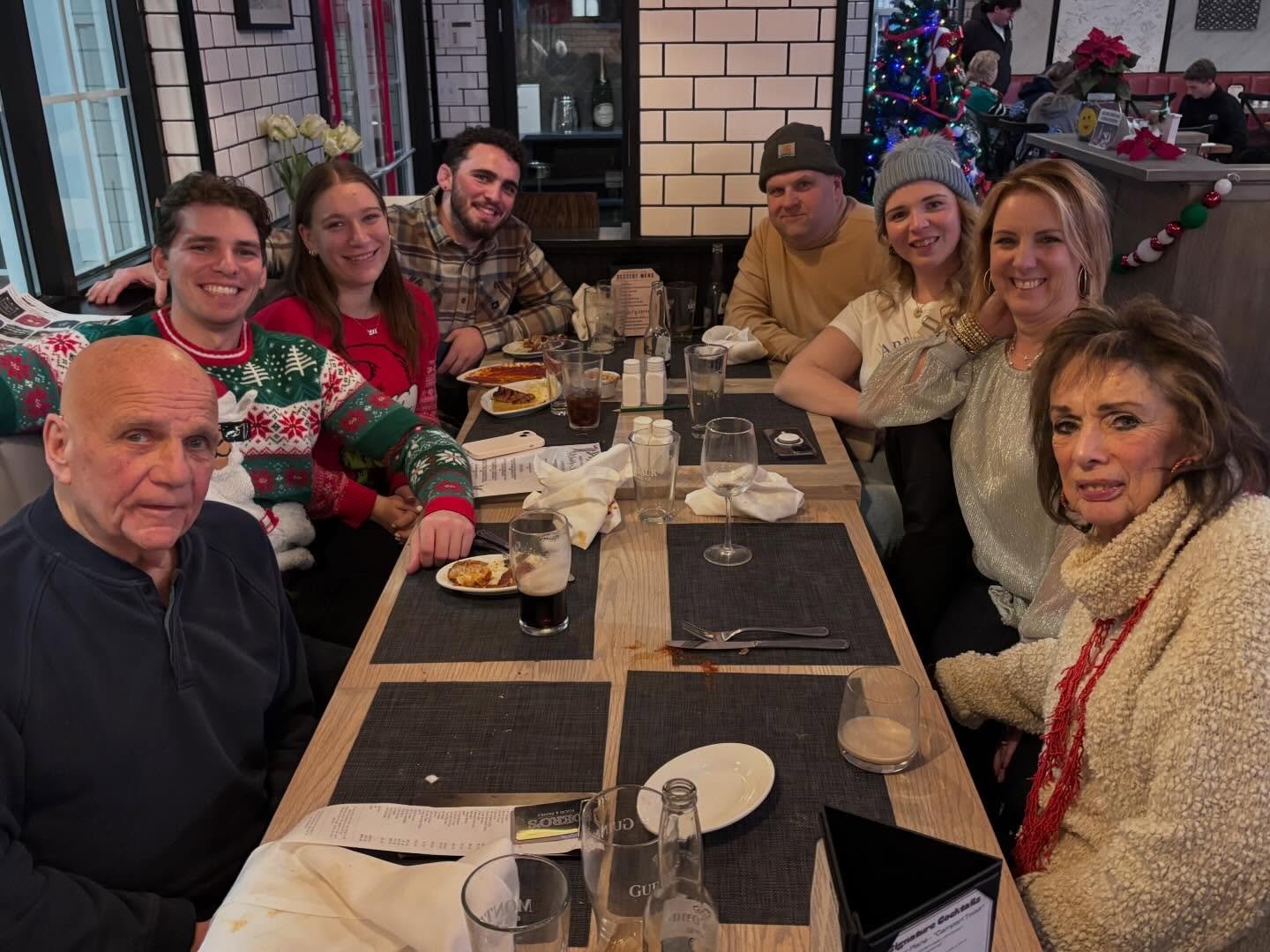 Congrats to those who successfully aired their grievances and demonstrated strength during yesterday&rsquo;s Festivus celebration. While we polish and pack up the requisite aluminum pole, howsabout you appreciate this trio of Trivia Night winners:

@