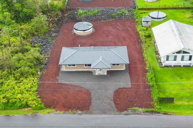 OGC_16-2072LehuaDr-outside8.png