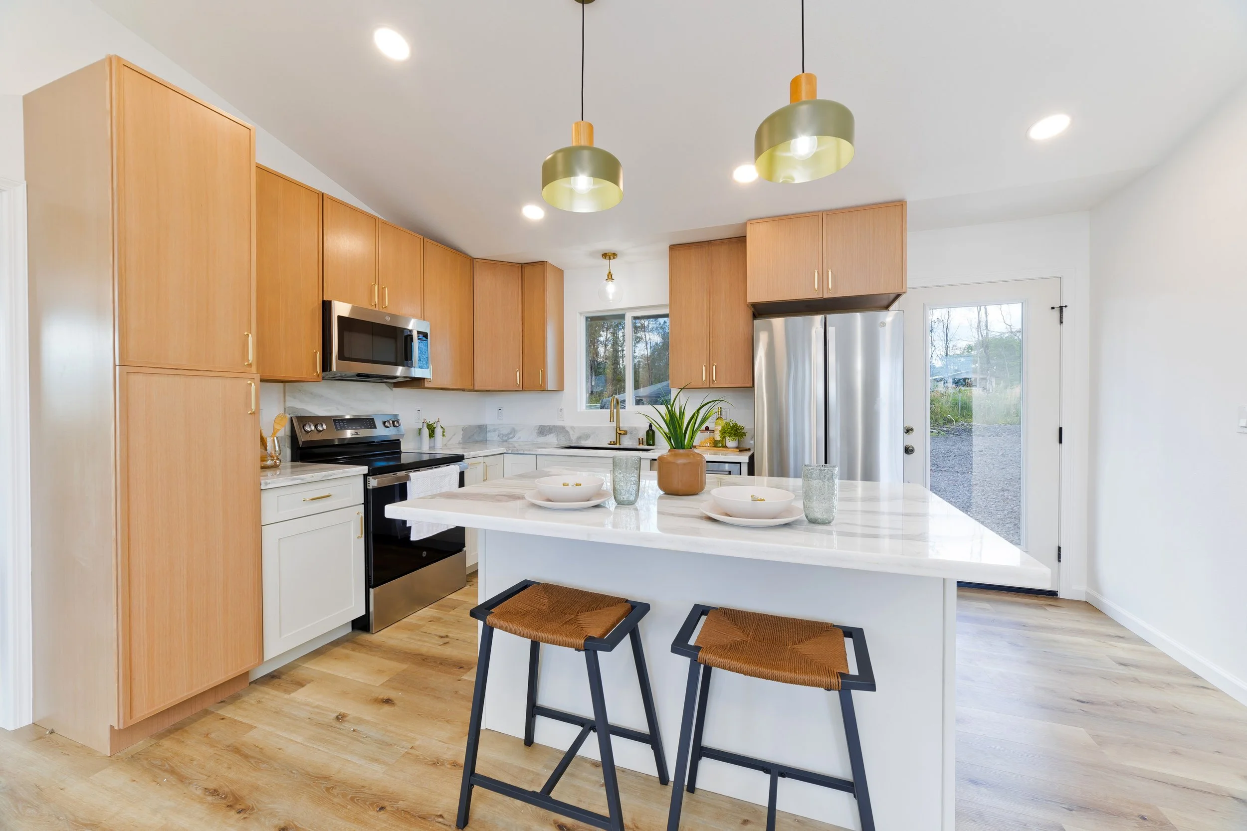 New Constructed Home Furnished Kitchen