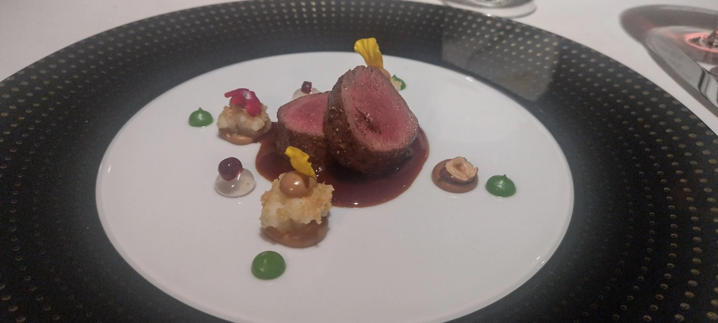 Reh im Dreisterne-Restaurant Bareiss in Baiersbronn