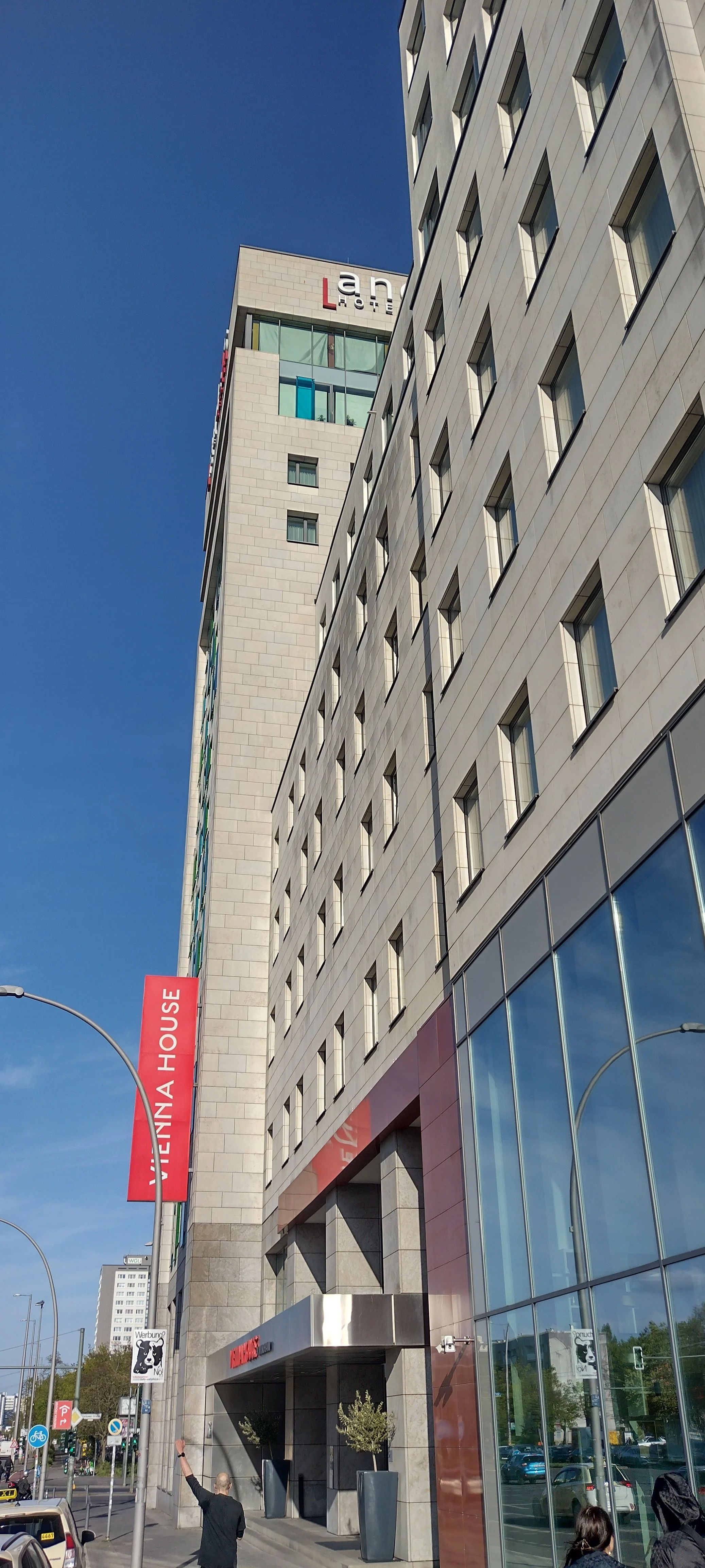 Skykitchen in Berlin von außen