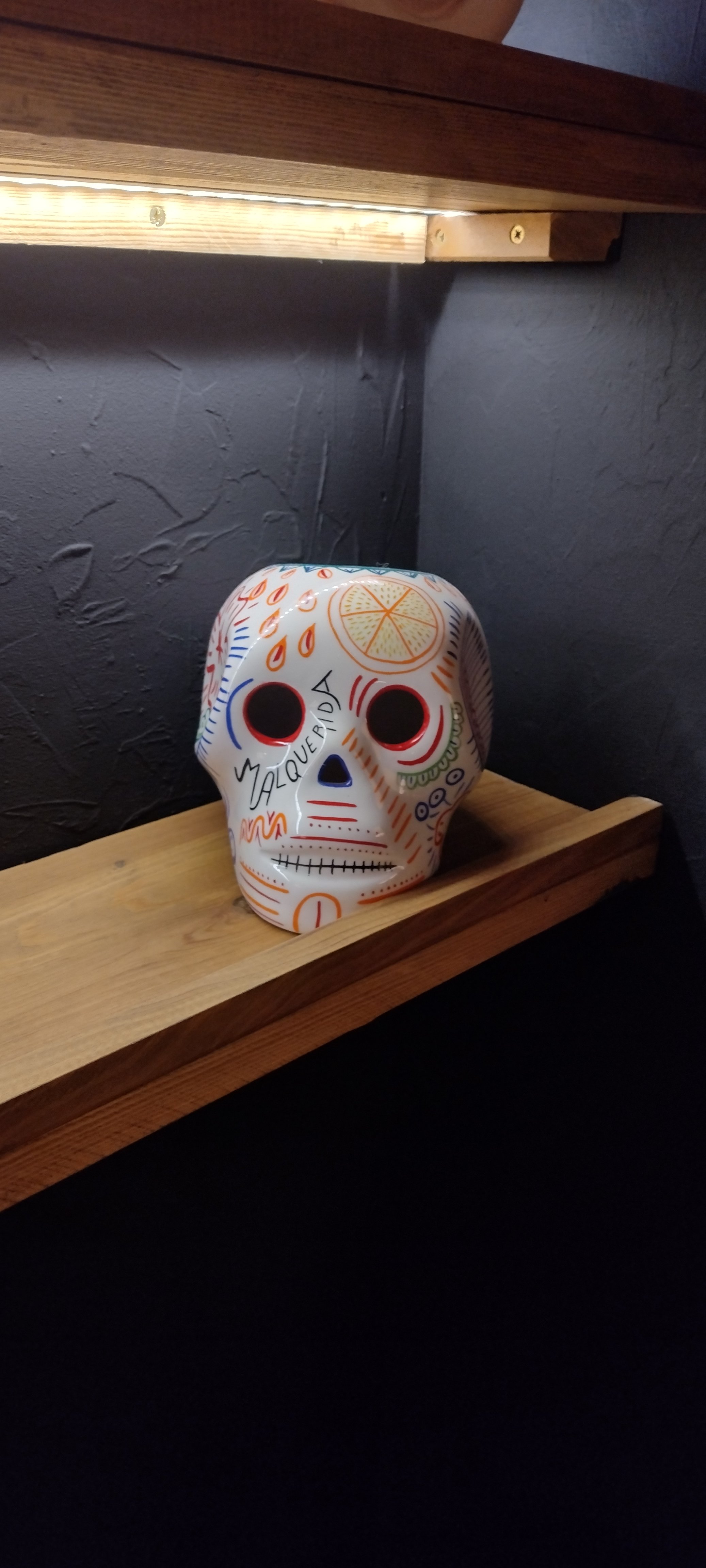 Come by Paco Méndez: Unter Aufsicht