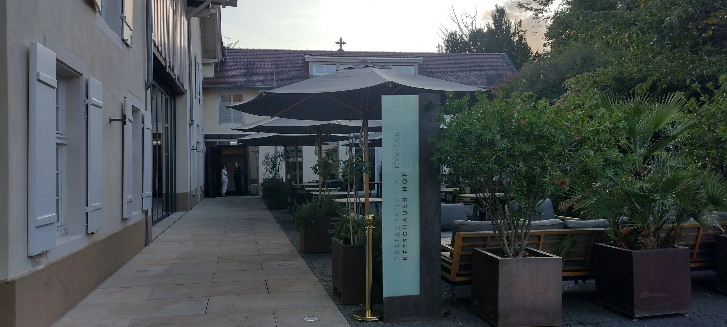 Außenansicht des Sternerestaurants L.A. Jordan in Deidesheim