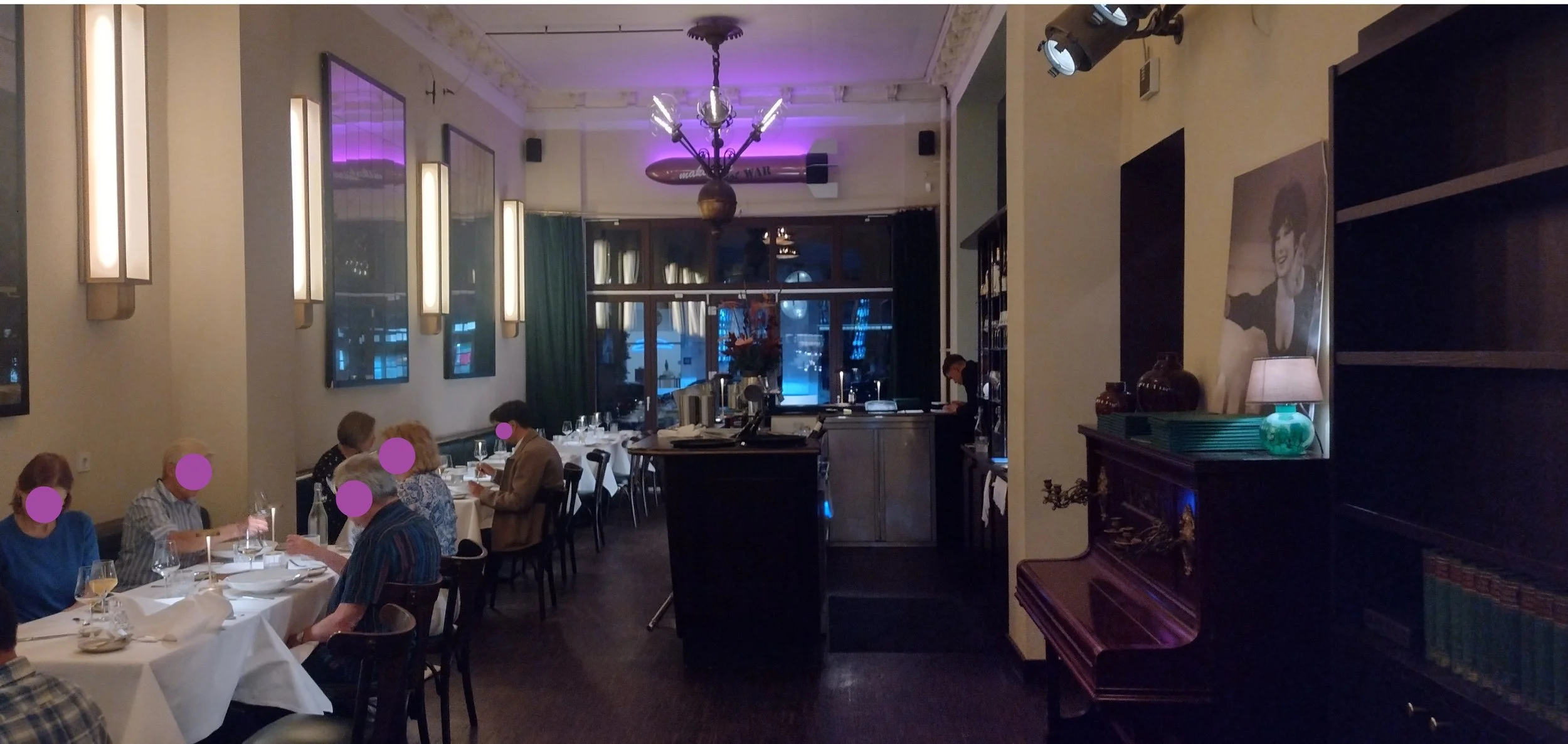 Gastraum des Sternerestaurants Irma la Douce in Berlin
