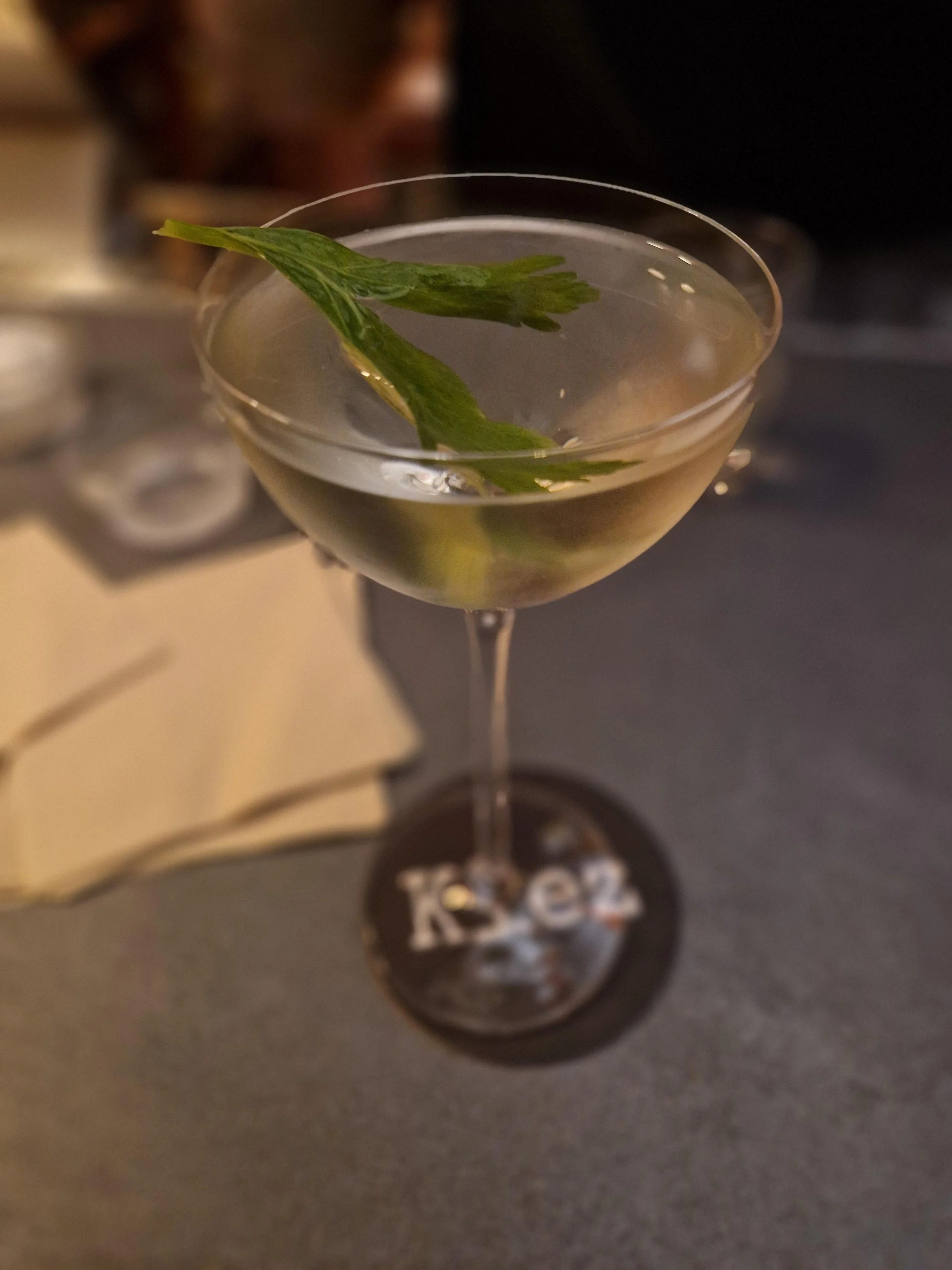 Cocktail in der Bar Kiez in Seoul - auf Tanoshimi - Fine Dine & Wein, dem Restaurantblog mit Bewertungen, Berichten, Rezensionen, Erfahrungen und Kritik zu Fine Dining bzw. Sternerestaurants