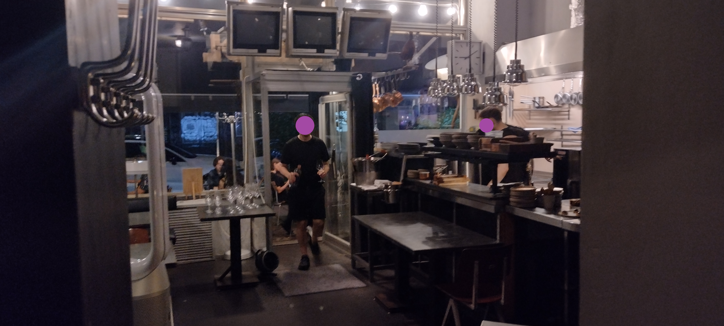 Innenansicht des Sternerestaurants Bandol sur mer in Berlin