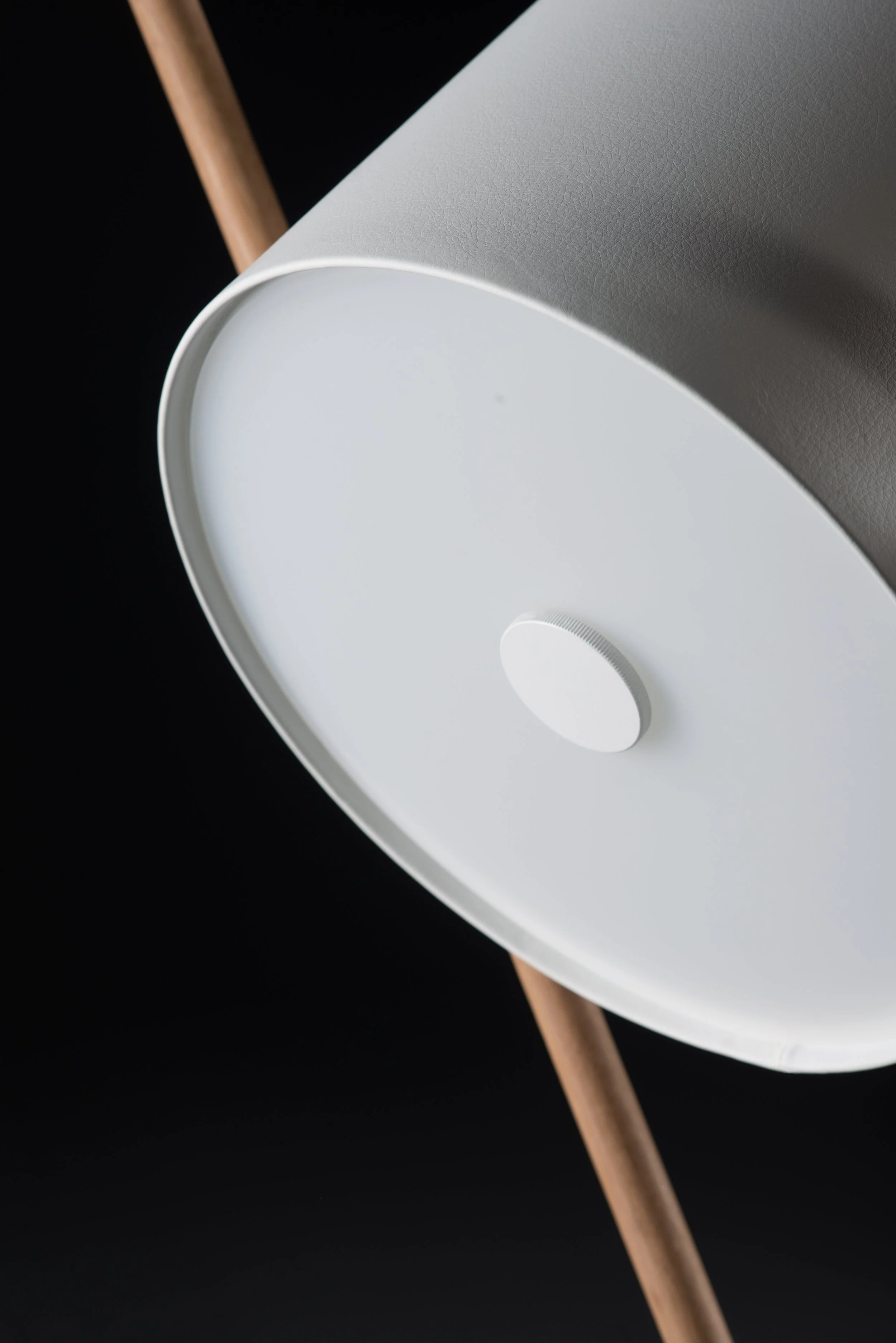 Self-assembled Shift lamp showing three-strut wooden structure