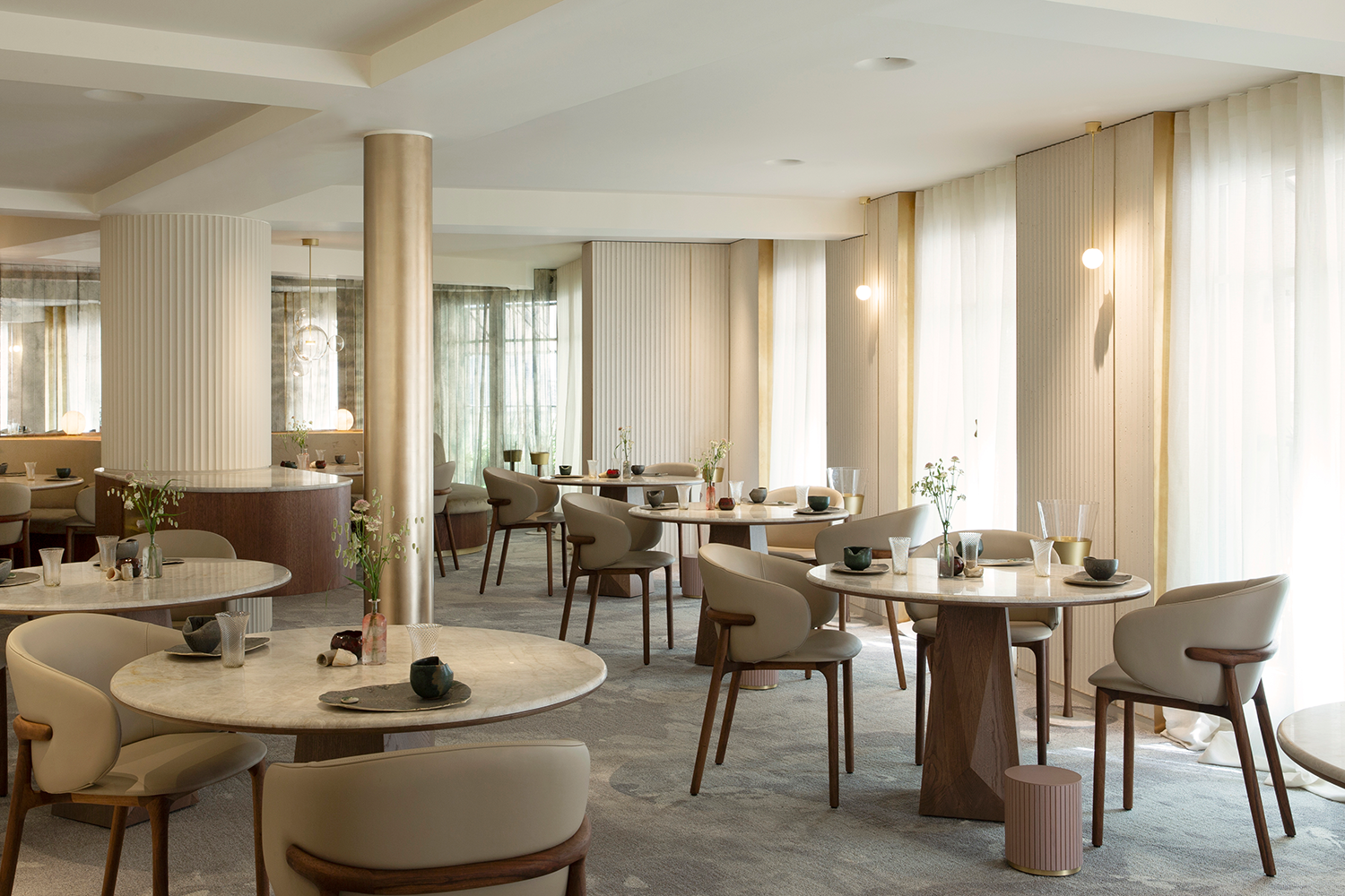 Lifestye_Mela_Chair 2.png