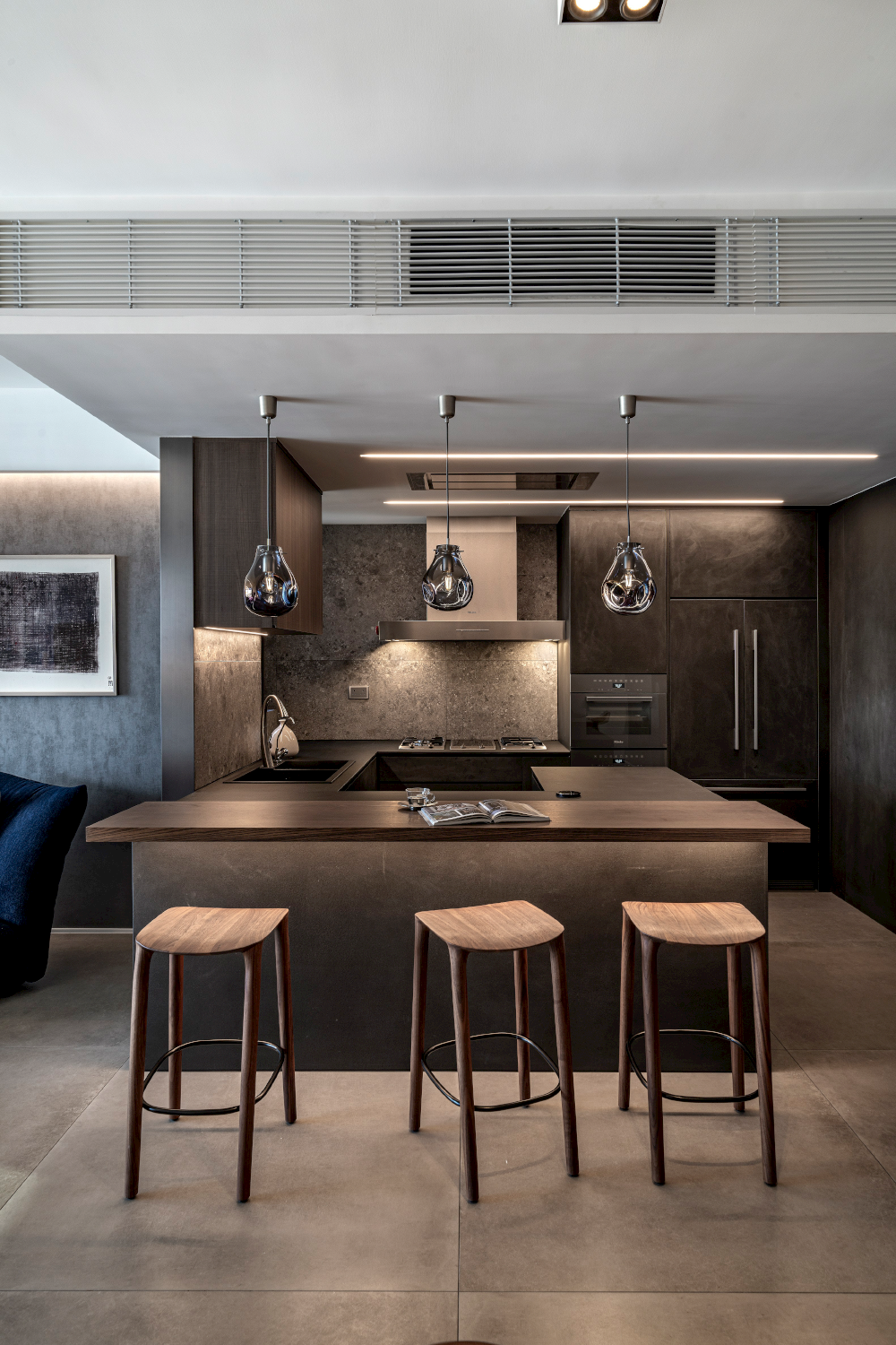 Neva bar chair 2.png